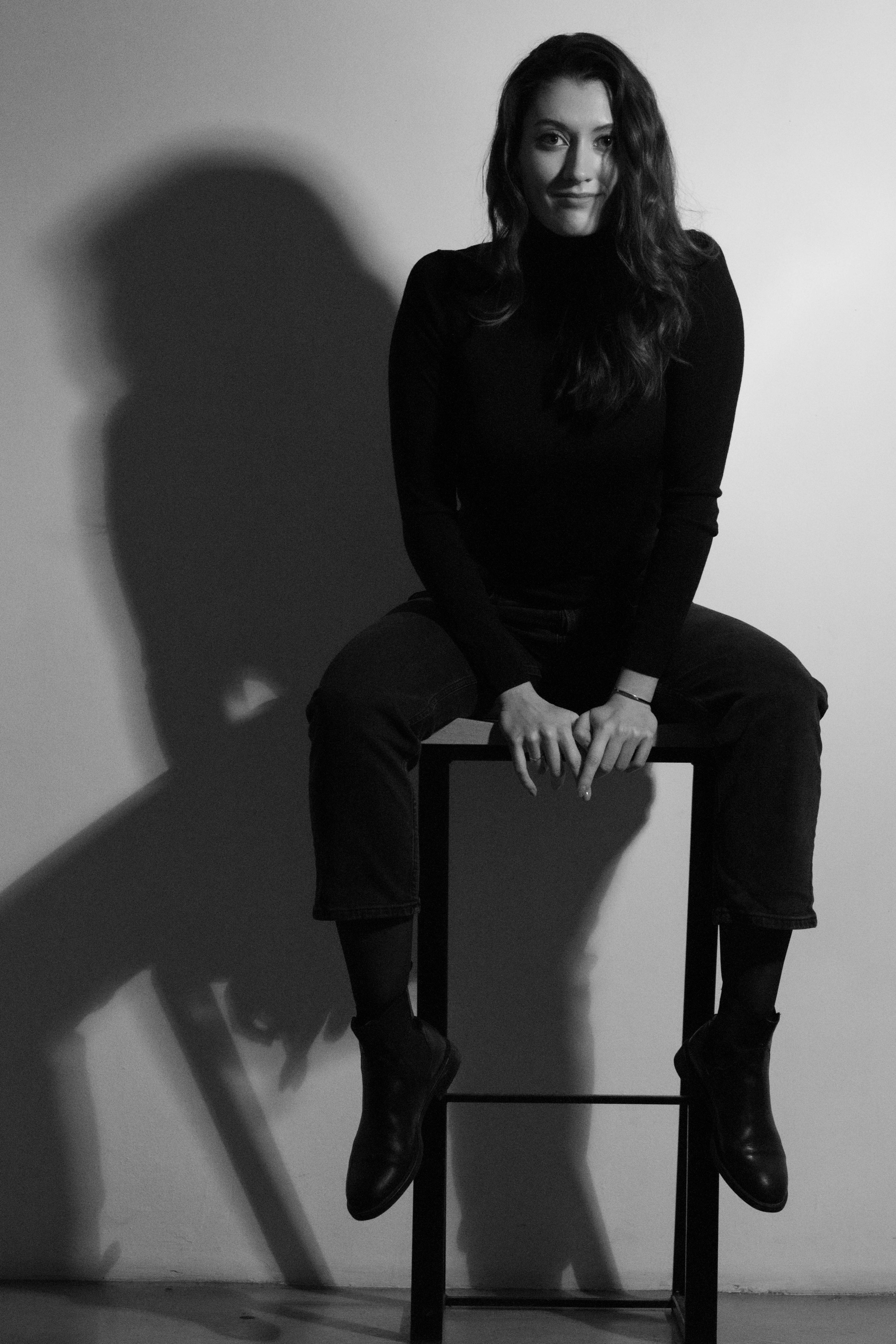 Ч/б портрет с Настей. Фотограф, Римма Невинская