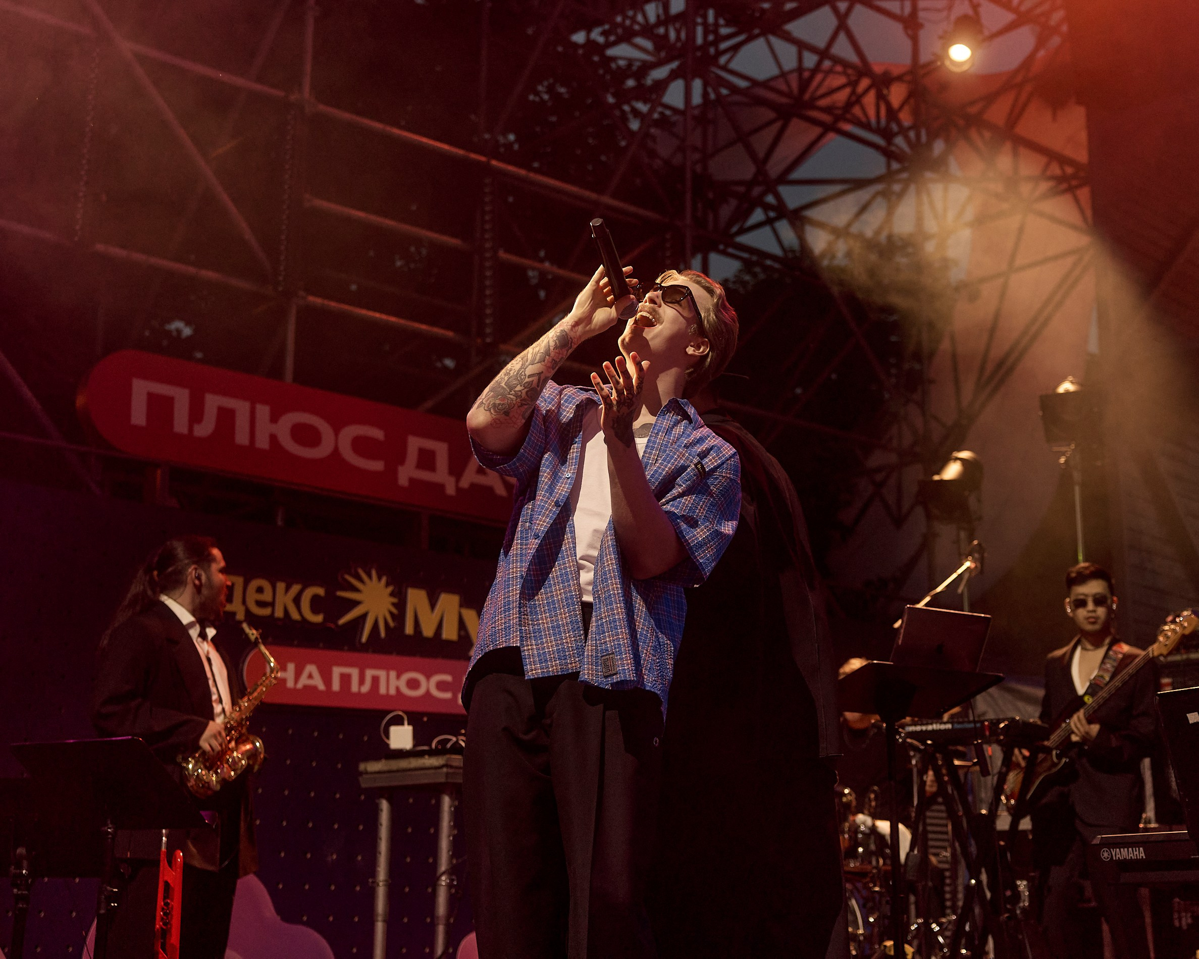 SODA LUV х Яндекс Музыка. Светский фотограф Столбоушкин Никита