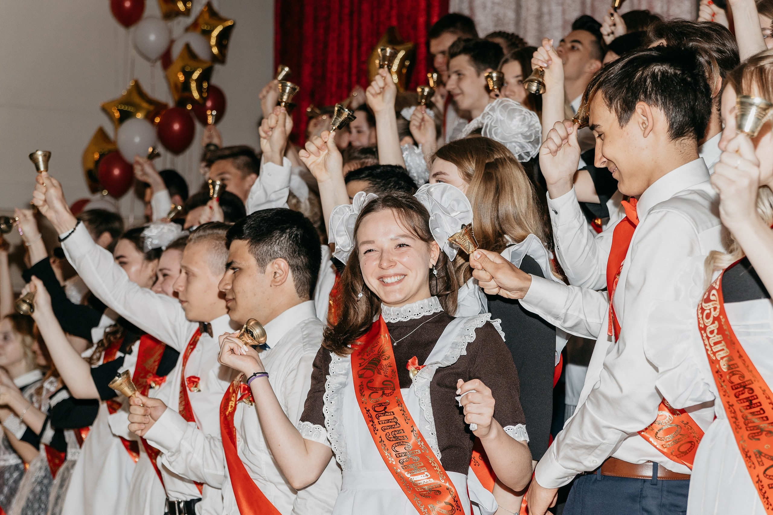 Последний звонок, Бутово 2019. Фотограф-дизайнер, семейный фотограф, фуд-фотограф в Москве и Московской области Лаврова Анна