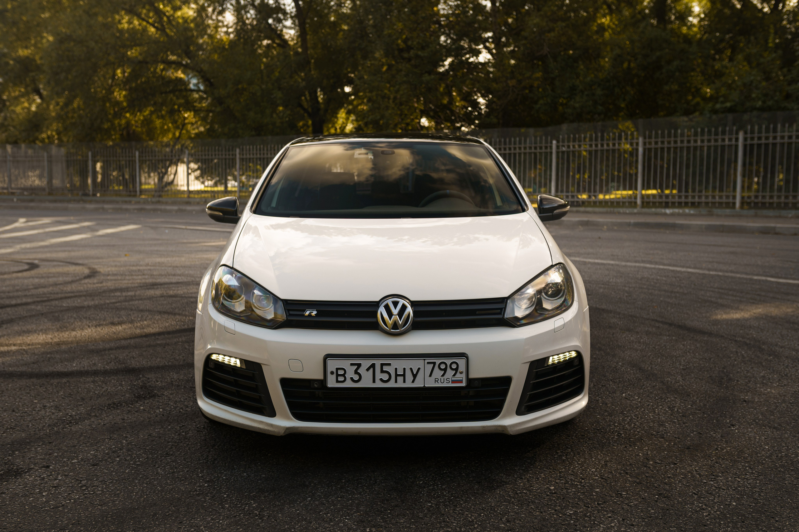 Съёмка автомобилей на продажу. Автомобильный фотограф в Москве | Базилев Александр