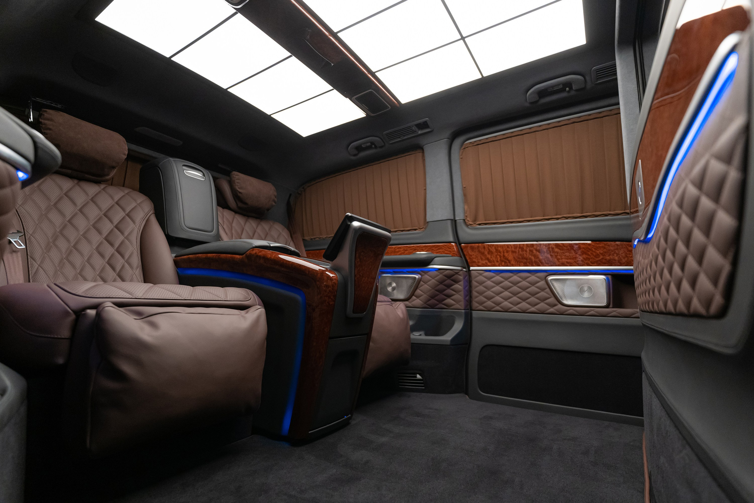 V-Class Dark Rum. Автомобильный фотограф в Москве | Базилев Александр