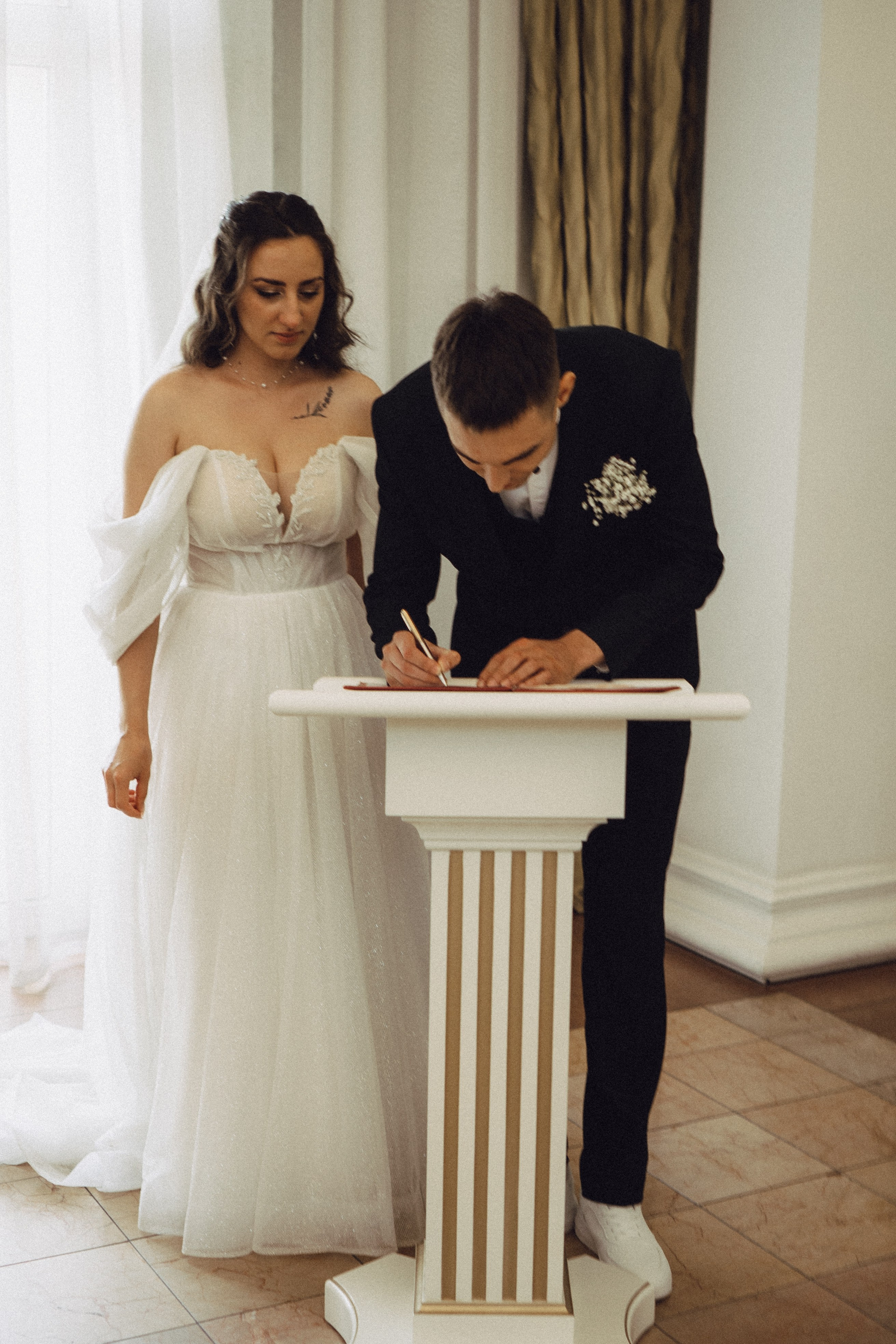 СВАДЕБНАЯ СЬЕМК В ПАРКЕ 300-ЛЕТИЯ. Профессиональный фотограф, Санкт-Петербург — Виктория Богомолова