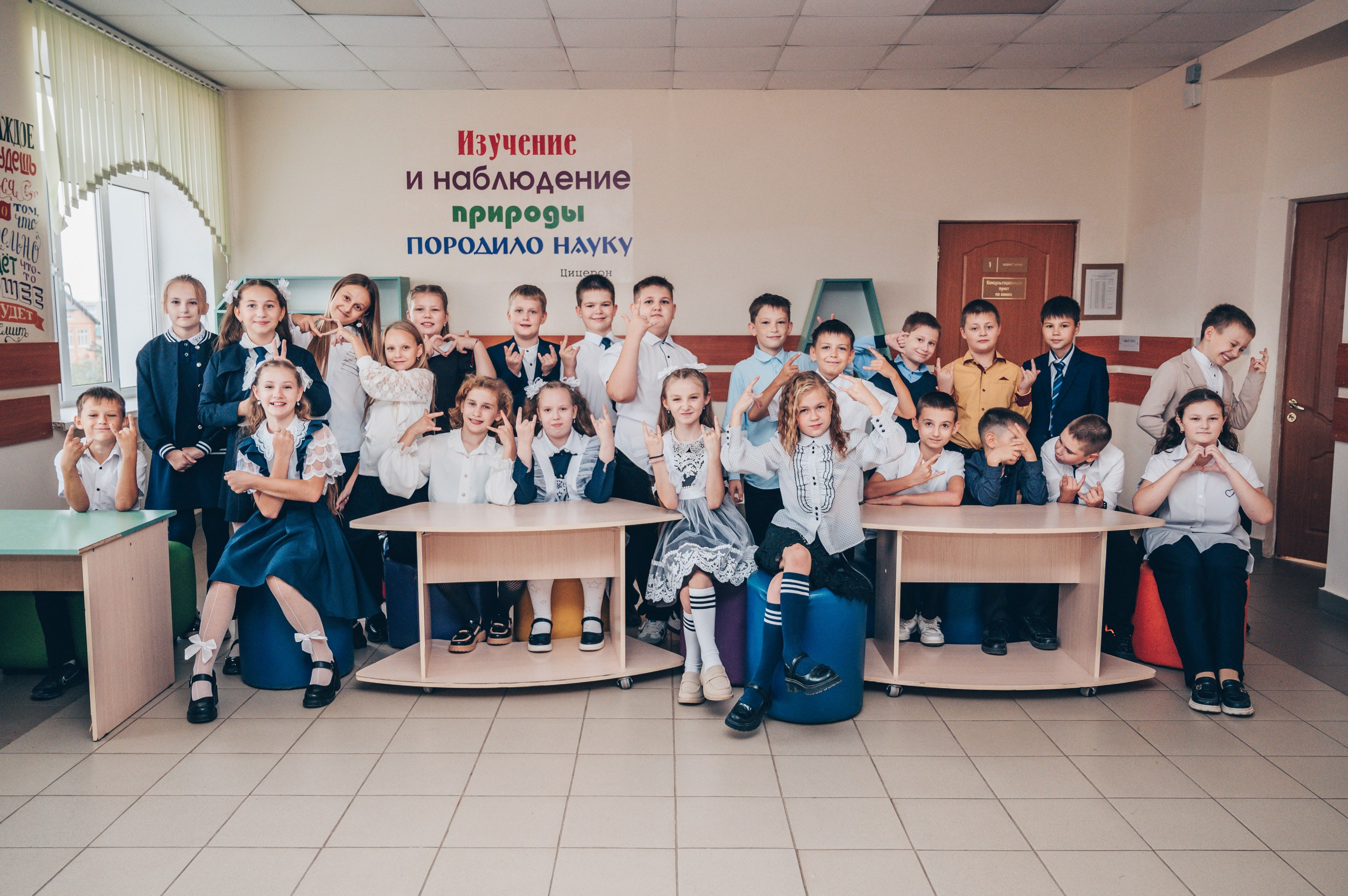 1-4 классы. Выпускные альбомы и Школьный фотограф в Алексеевке, Бирюче, Красном