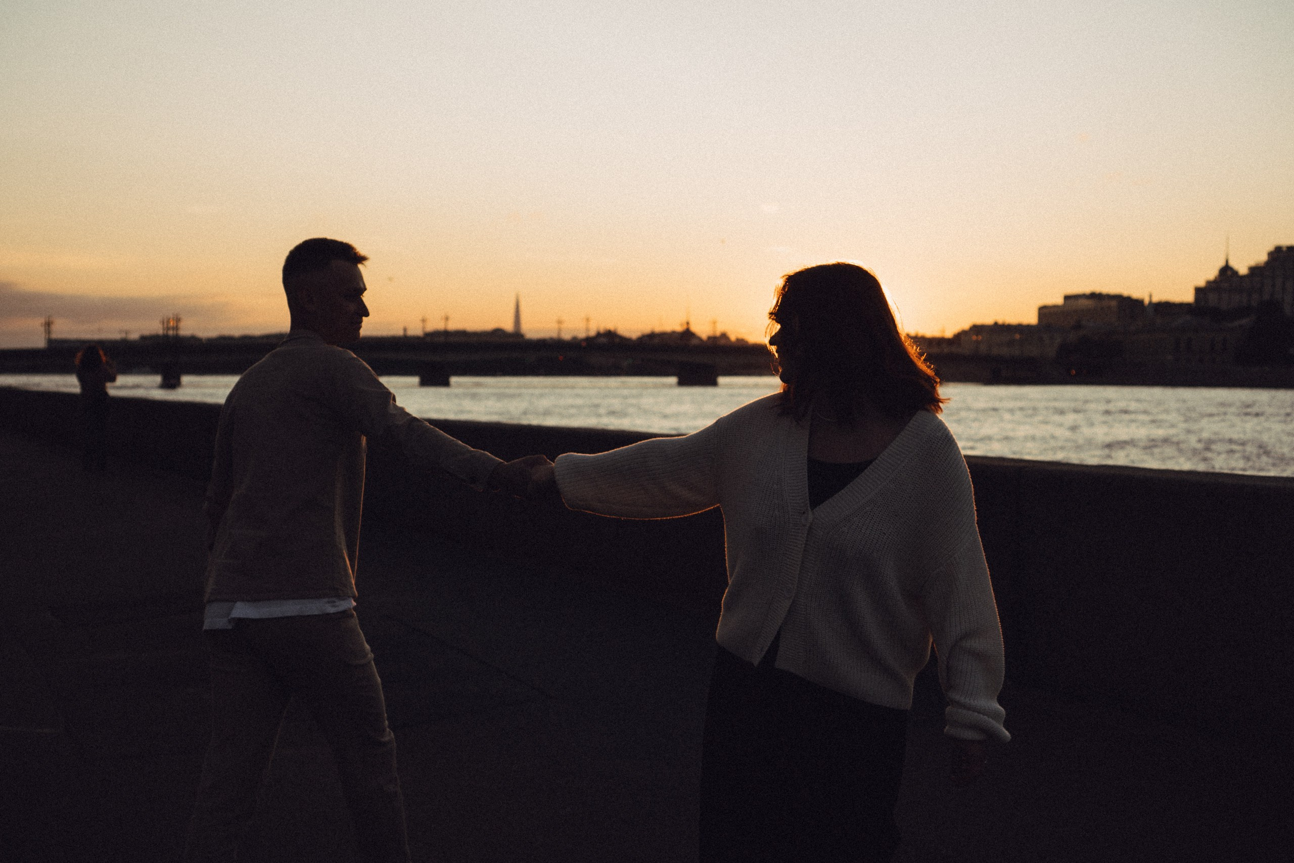 Любовная прогулка на закате. Профессиональный фотограф, Санкт-Петербург — Виктория Богомолова