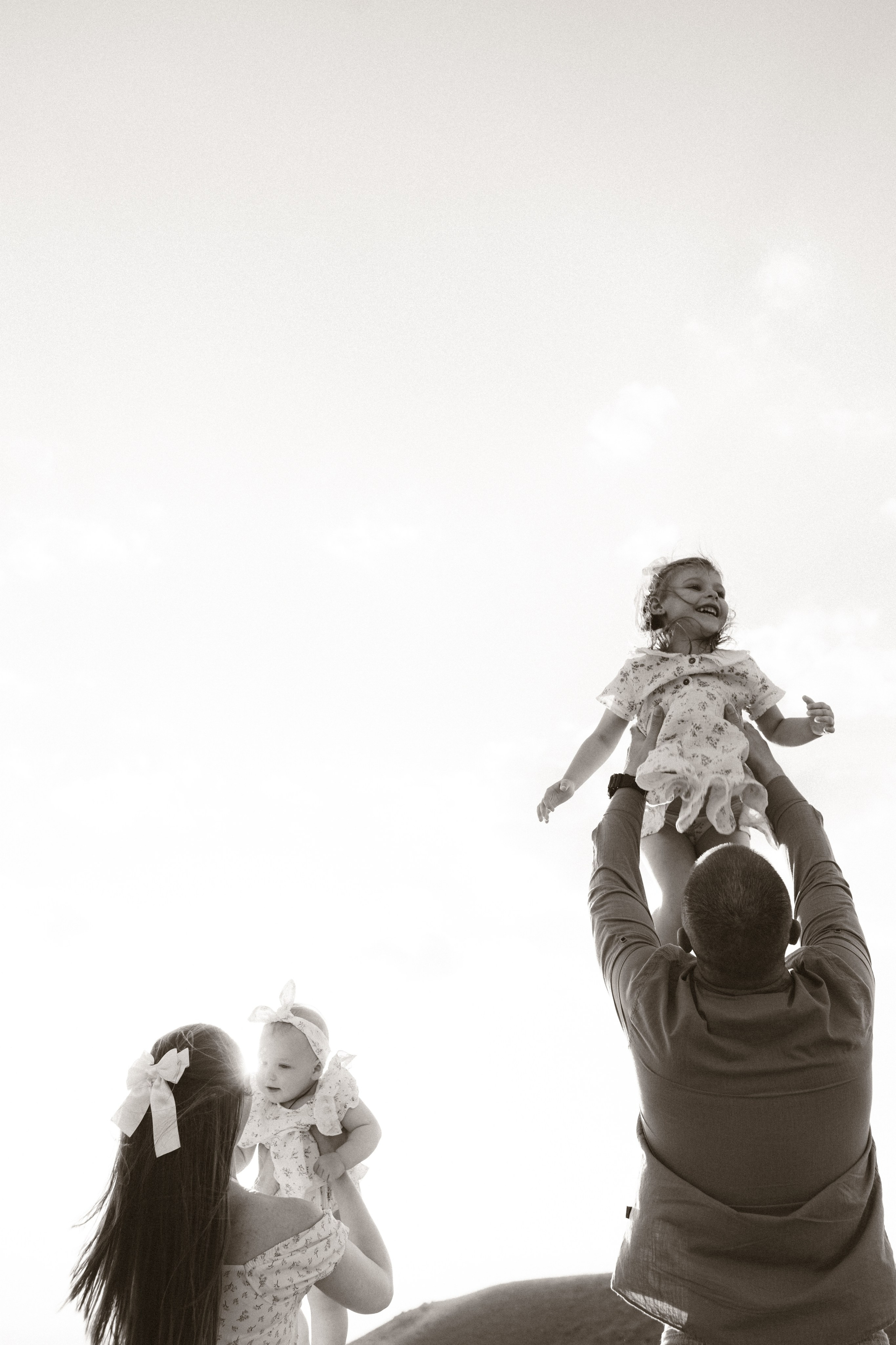 Прогулка Насти и Ксюши. Семейный фотограф Ставрополь Варвара Воробьева