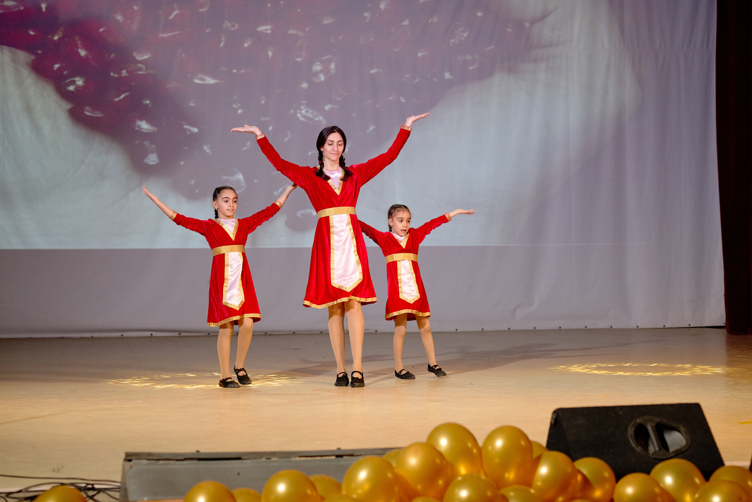 Супер Мама. Фотограф Выпускные альбомы Таганрог Сергей Коробченко