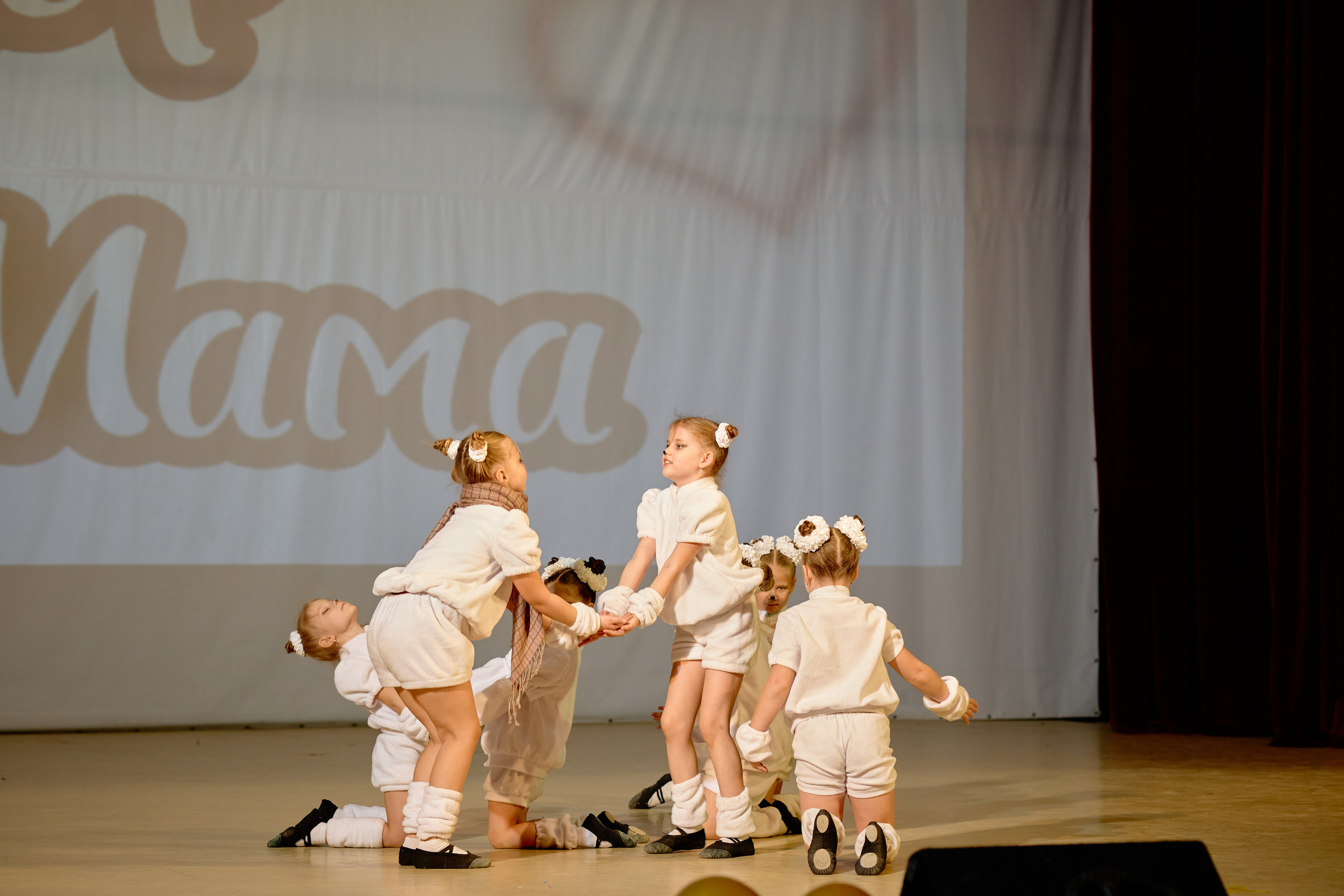 Супер Мама. Фотограф Выпускные альбомы Таганрог Сергей Коробченко