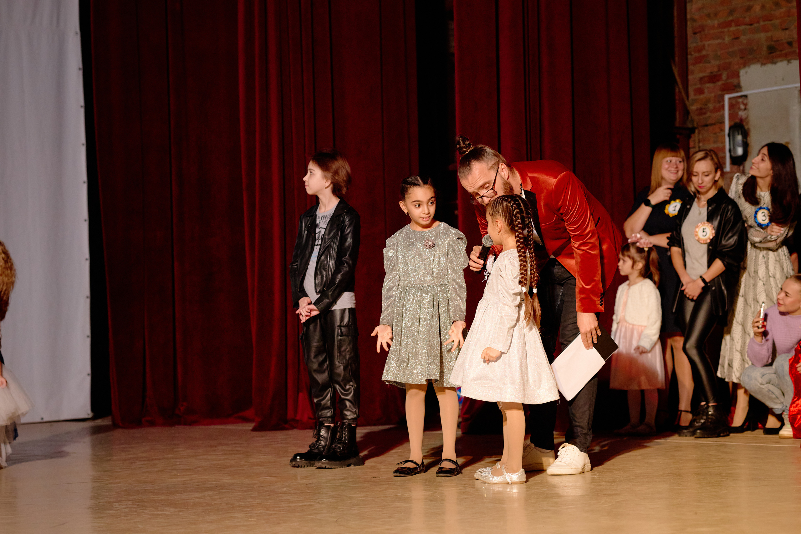 Супер Мама. Фотограф Выпускные альбомы Таганрог Сергей Коробченко