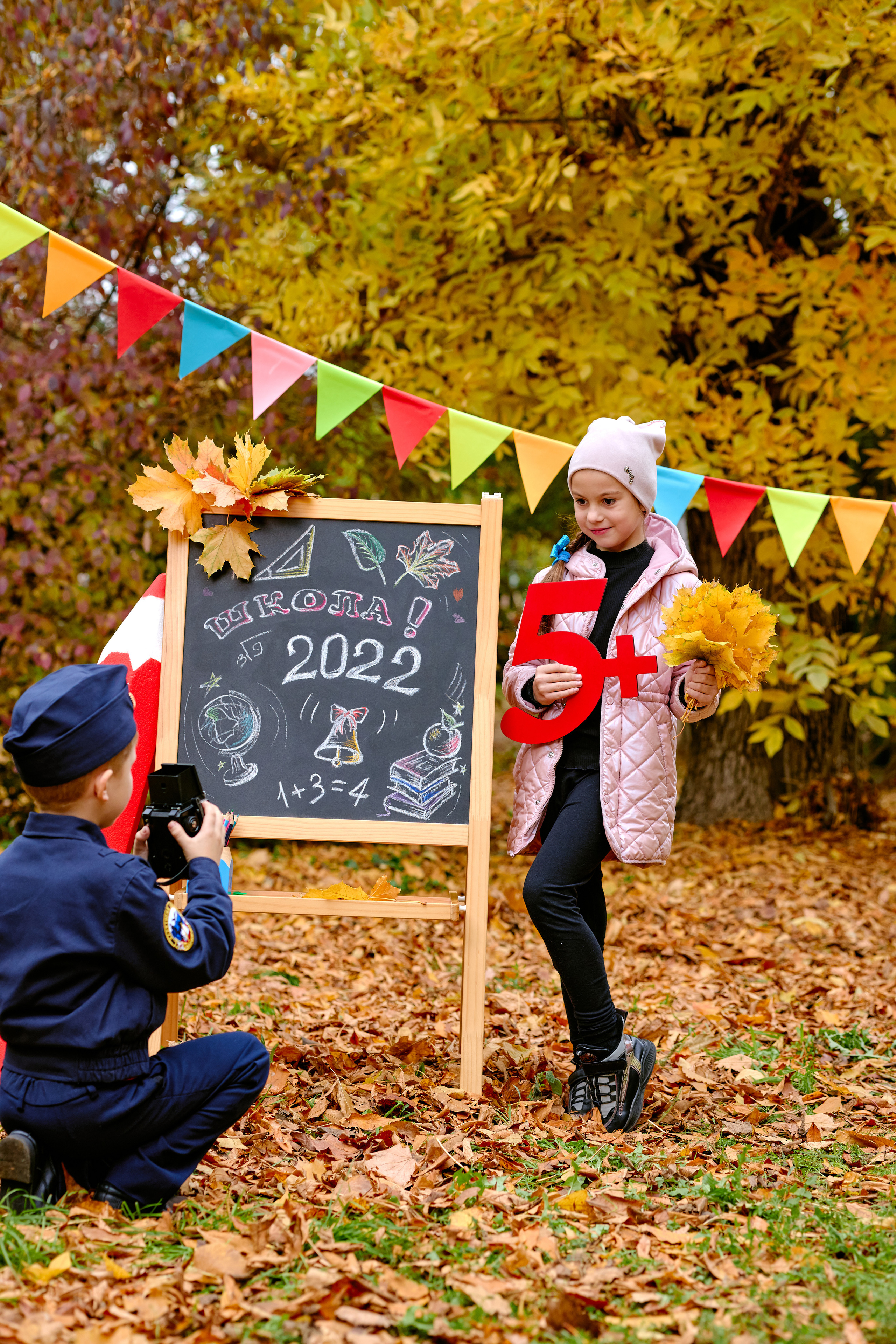 Сьемка в Парке 1 класс для альбомов таганрог. Фотограф Выпускные альбомы Таганрог Сергей Коробченко