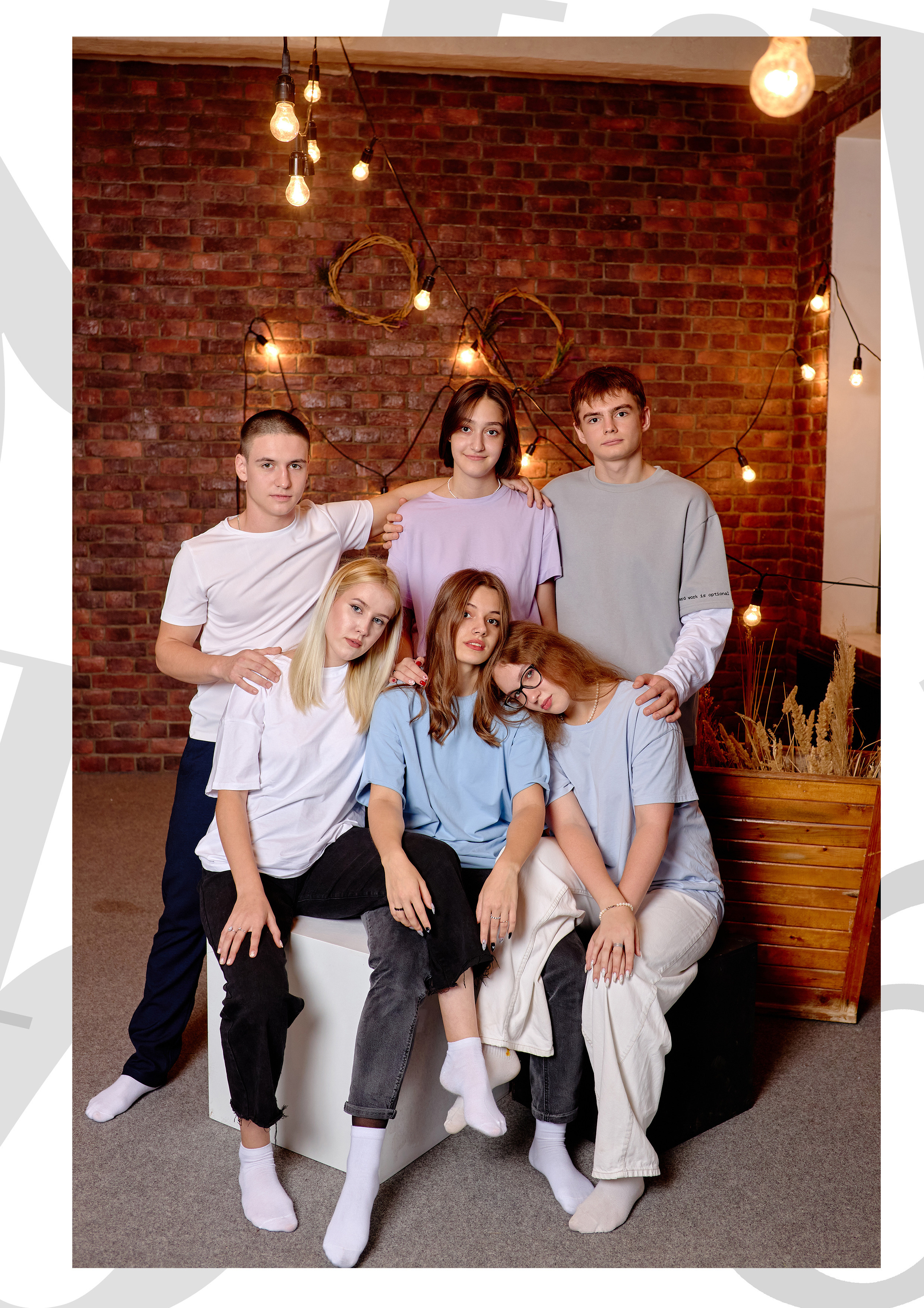 Сьемка выпускного альбома в студии Фотостудия GRUNGE HALL таганрог. Фотограф Выпускные альбомы Таганрог Сергей Коробченко