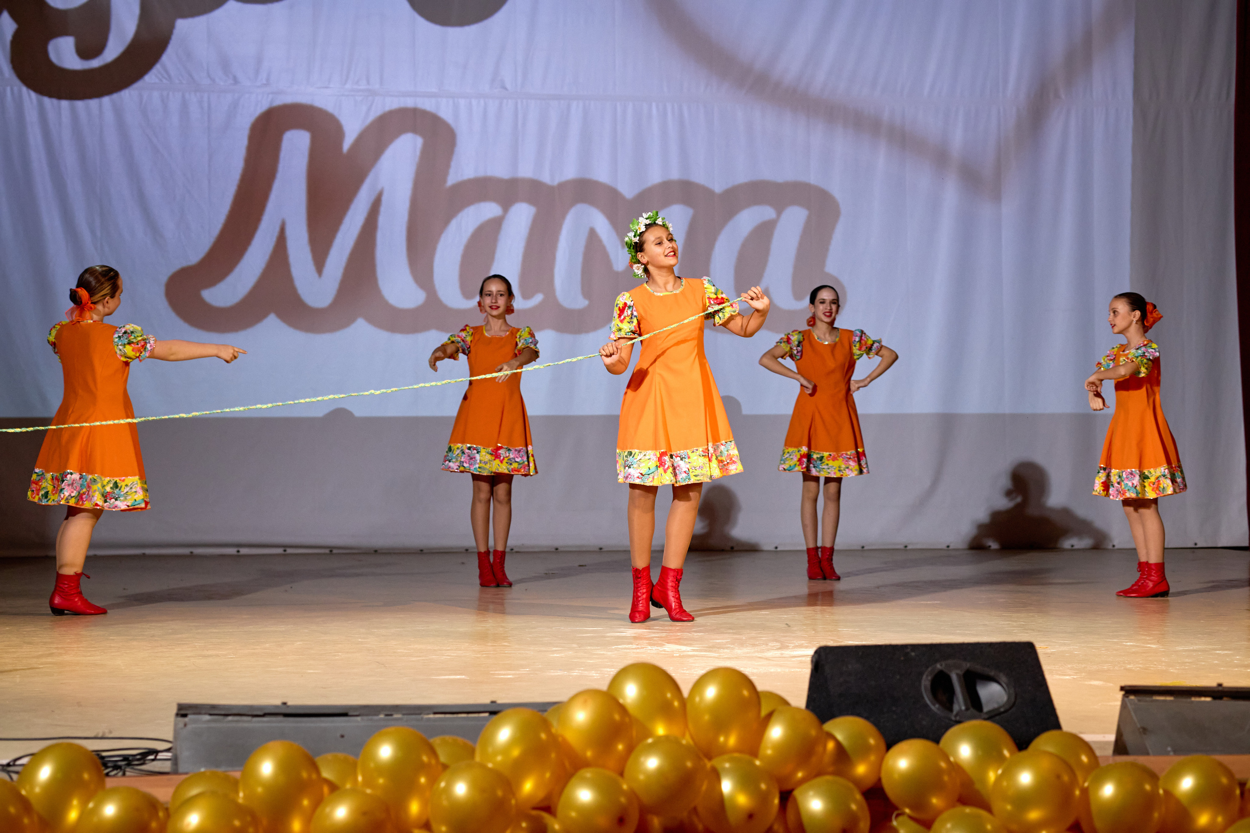 Супер Мама. Фотограф Выпускные альбомы Таганрог Сергей Коробченко