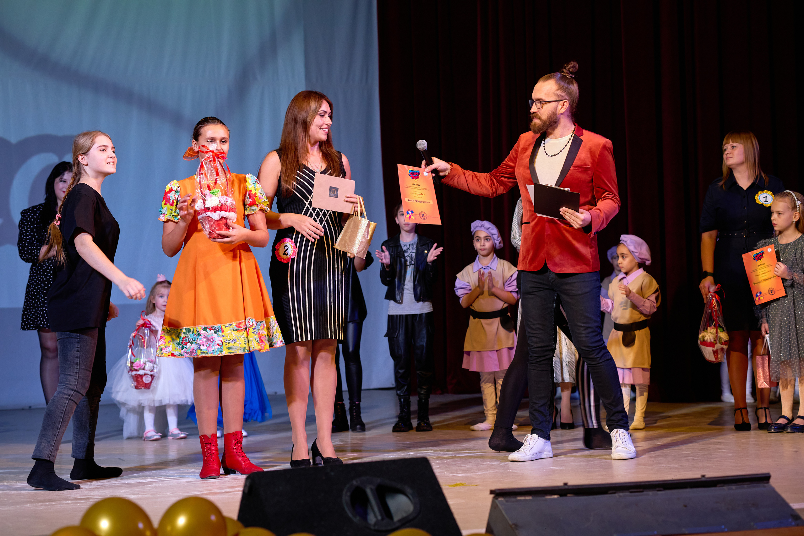 Супер Мама. Фотограф Выпускные альбомы Таганрог Сергей Коробченко