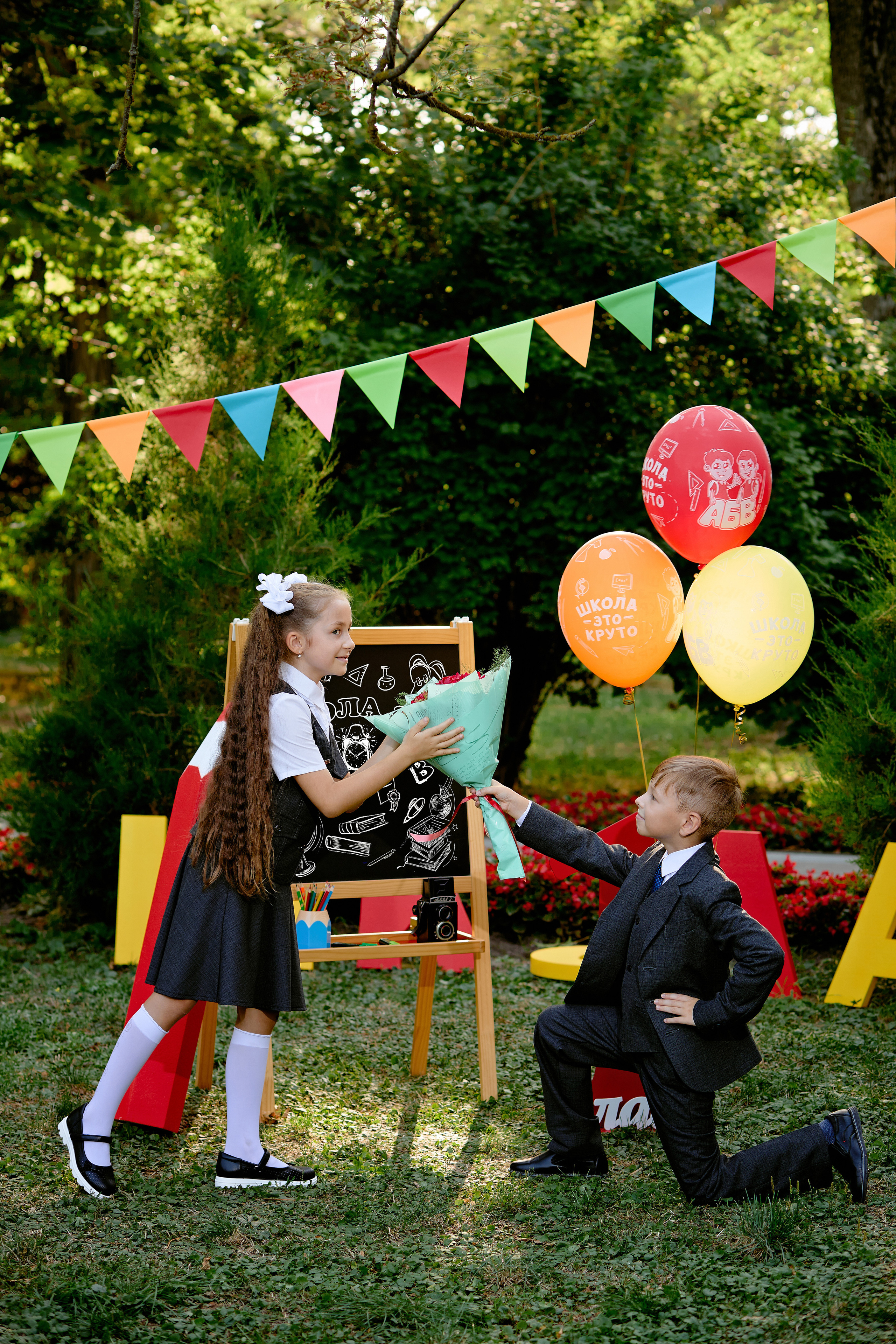 Проект день знаний. Фотограф Выпускные альбомы Таганрог Сергей Коробченко