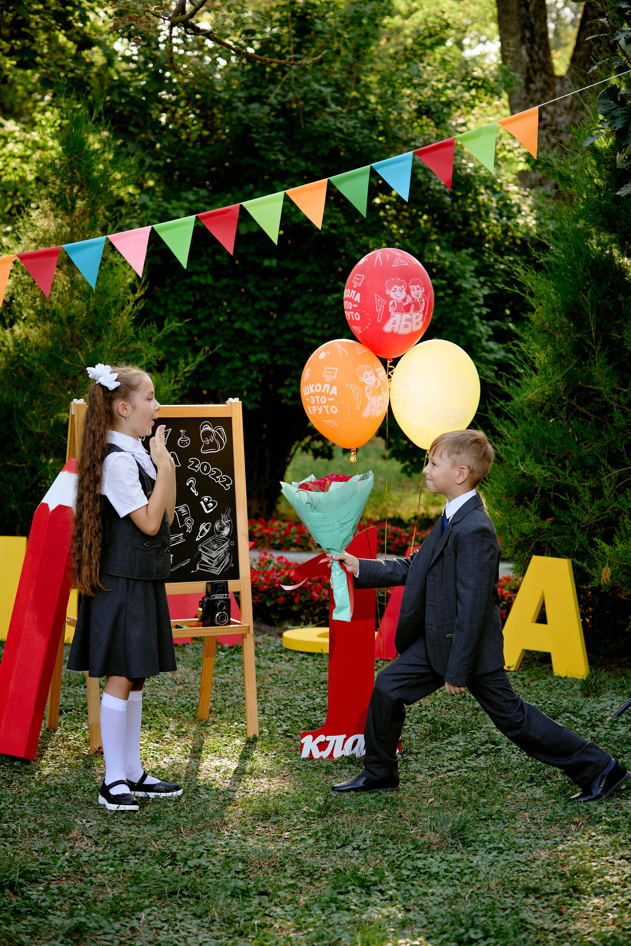 Проект день знаний. Фотограф Выпускные альбомы Таганрог Сергей Коробченко
