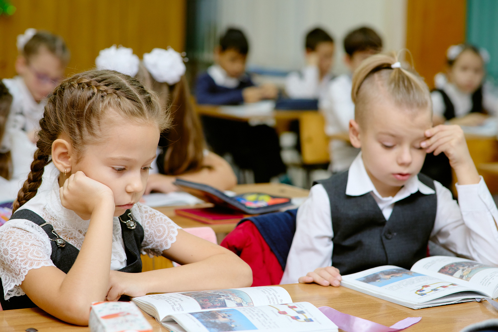 Сьемка на 1 сентебря. Фотограф Выпускные альбомы Таганрог Сергей Коробченко