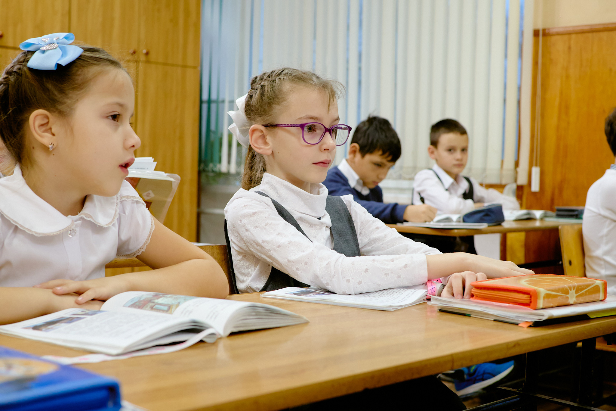 Сьемка на 1 сентебря. Фотограф Выпускные альбомы Таганрог Сергей Коробченко