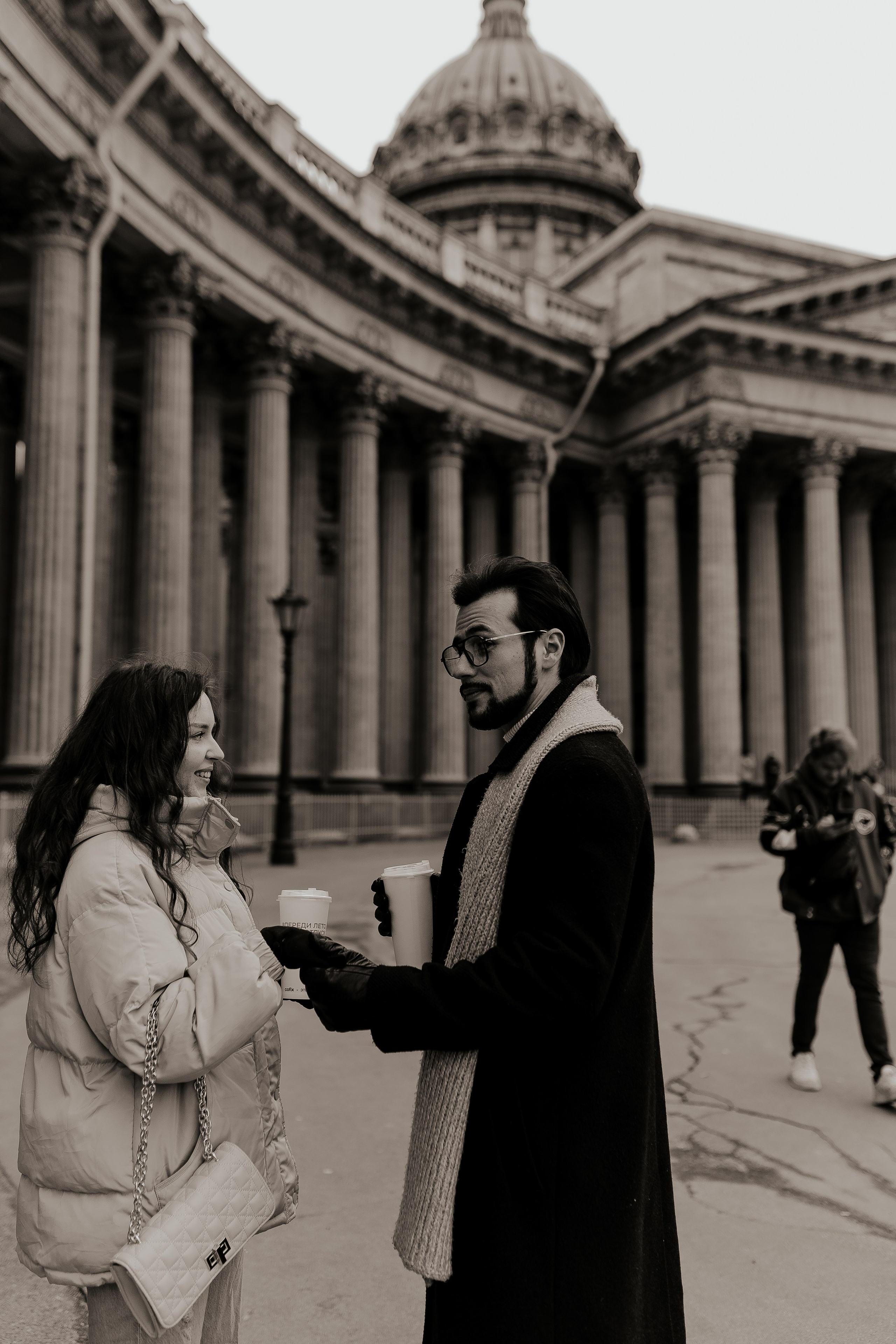 Фотопрогулка по весеннему Петербургу для двоих. Фотограф в Санкт-Петербурге Лиза Семченкова