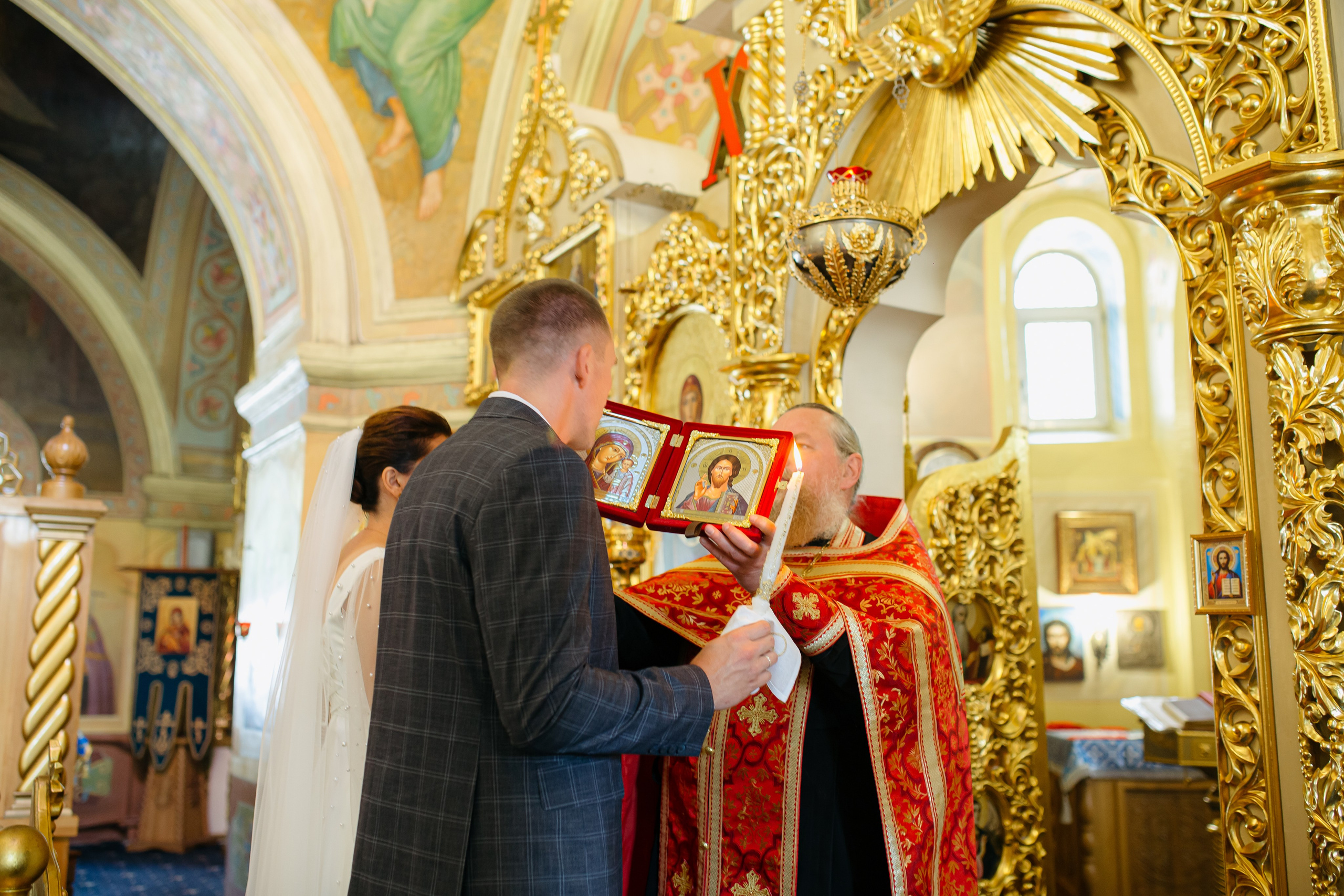 Церковь Покрова Пресвятой Богородицы в Осеченках г. Раменское. Свадебный и семейный фотограф
