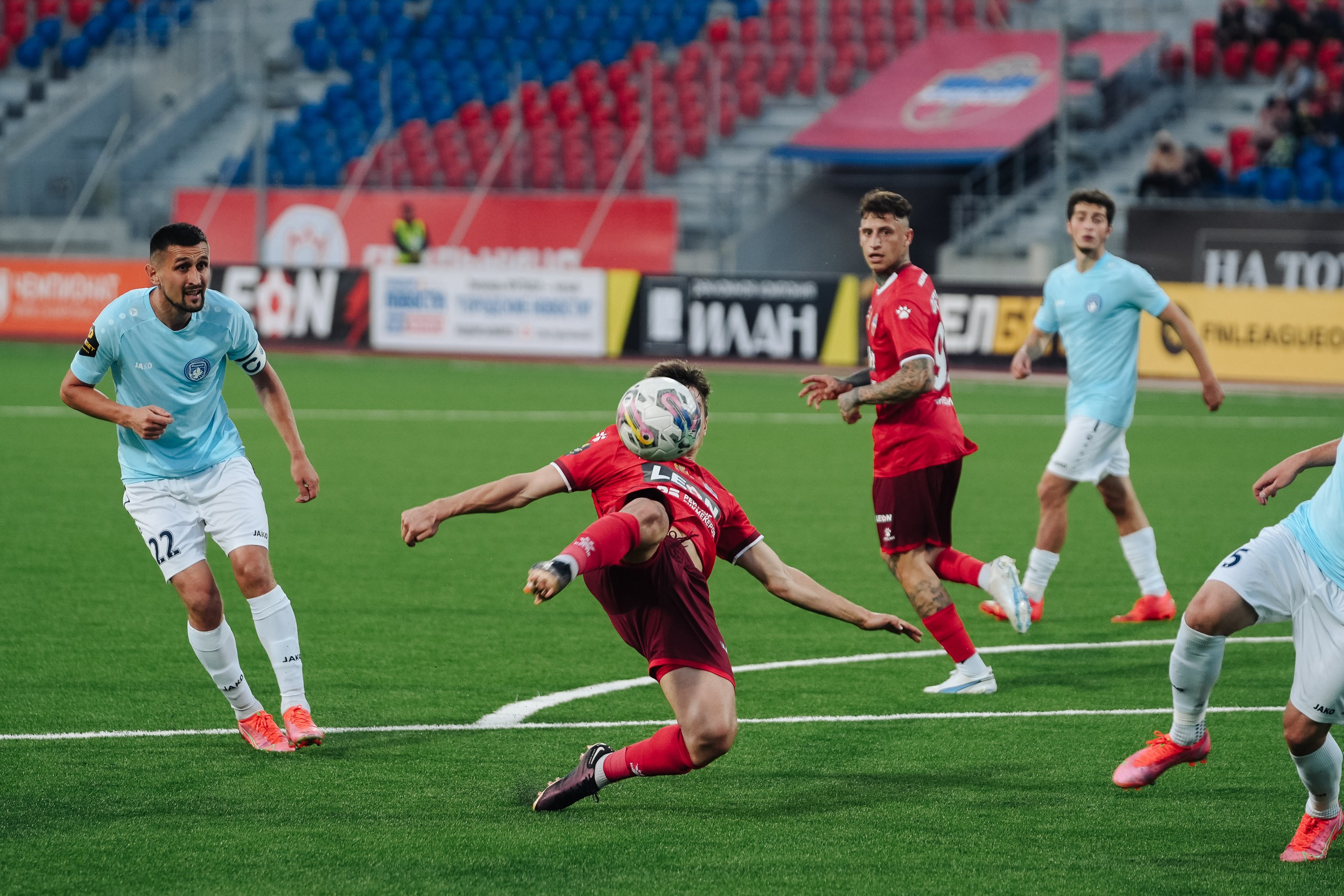 Футбол. Репортажный фотограф Красноярск Алекс Чампакхам