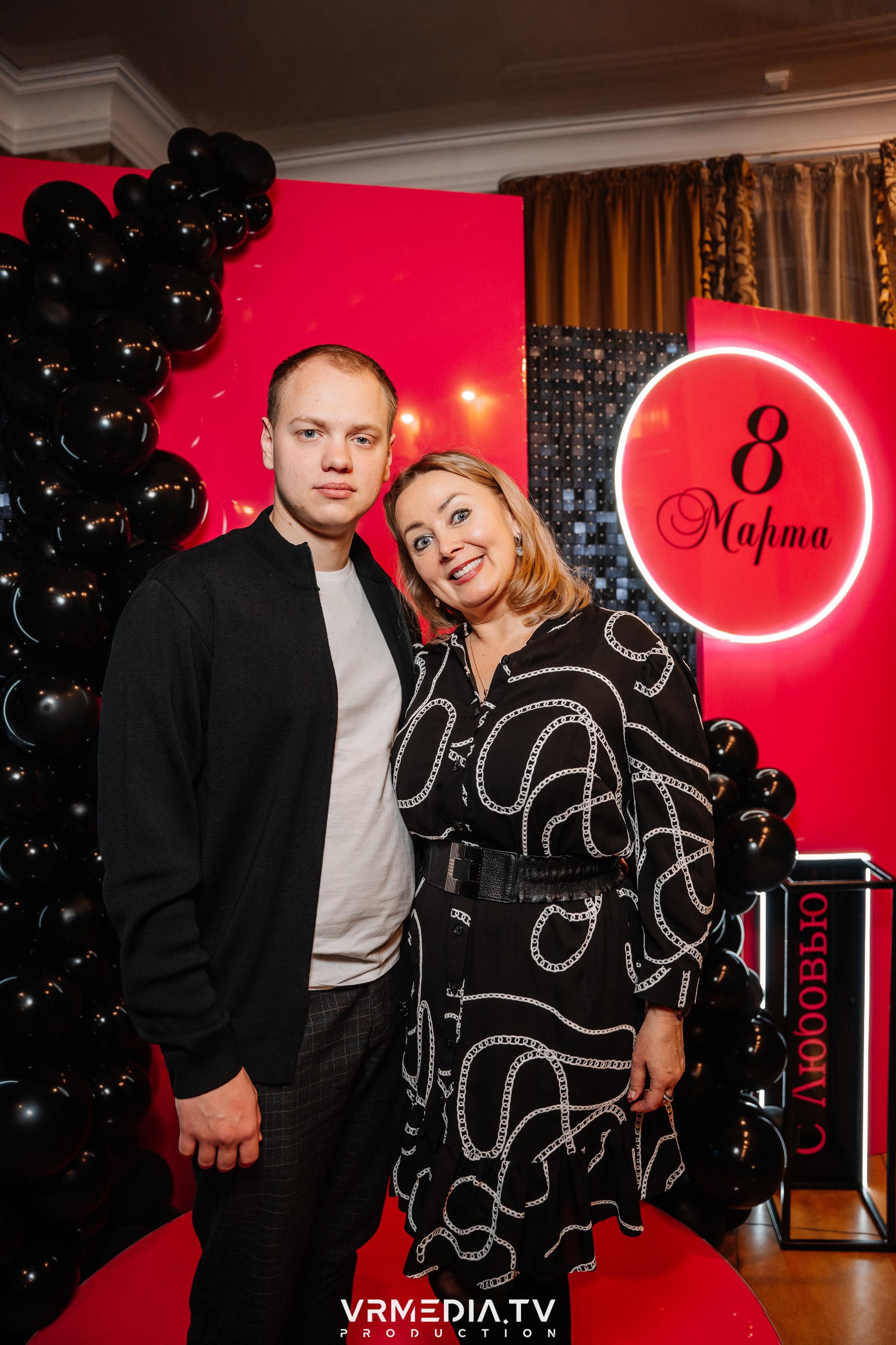 Международный женский день в ресторане «Лазурный берег»