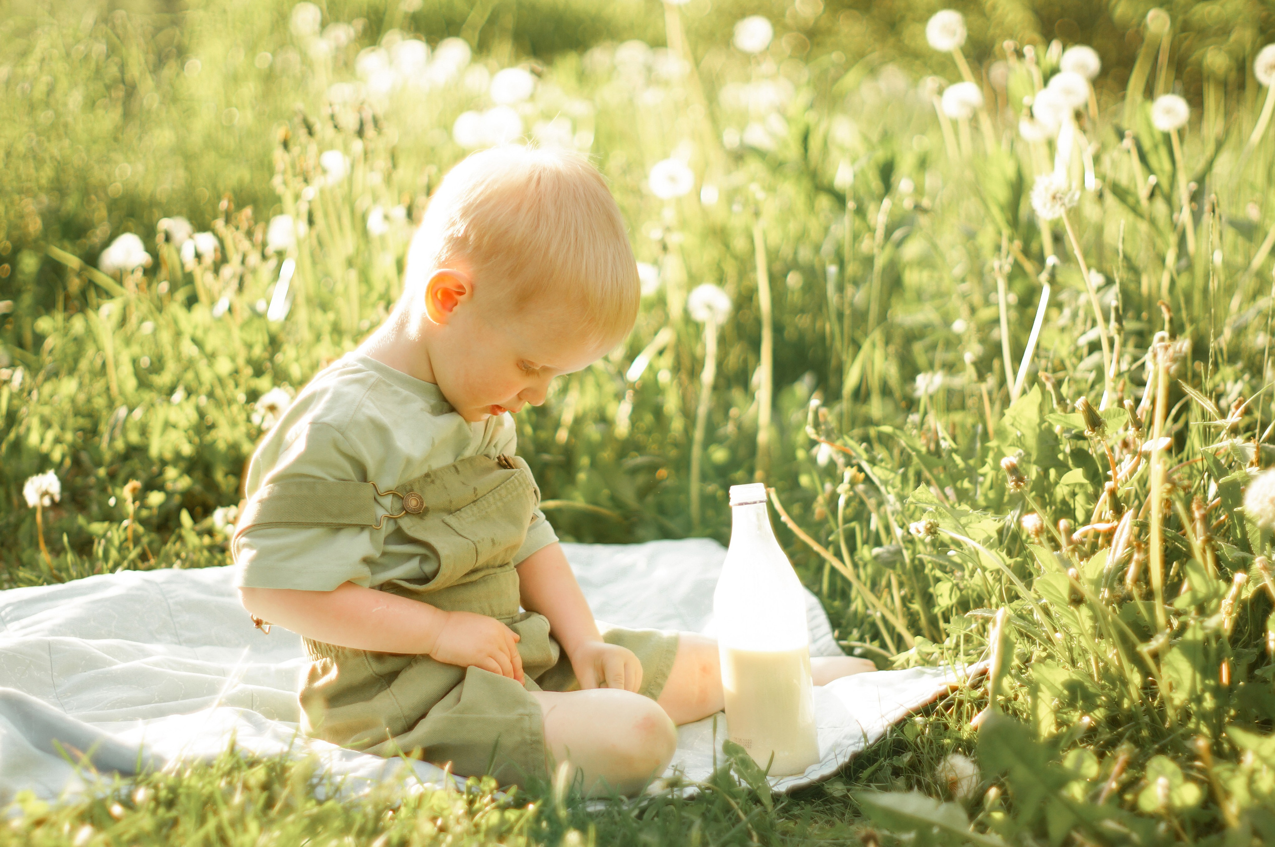 Детская фотосессия с реквизитом.