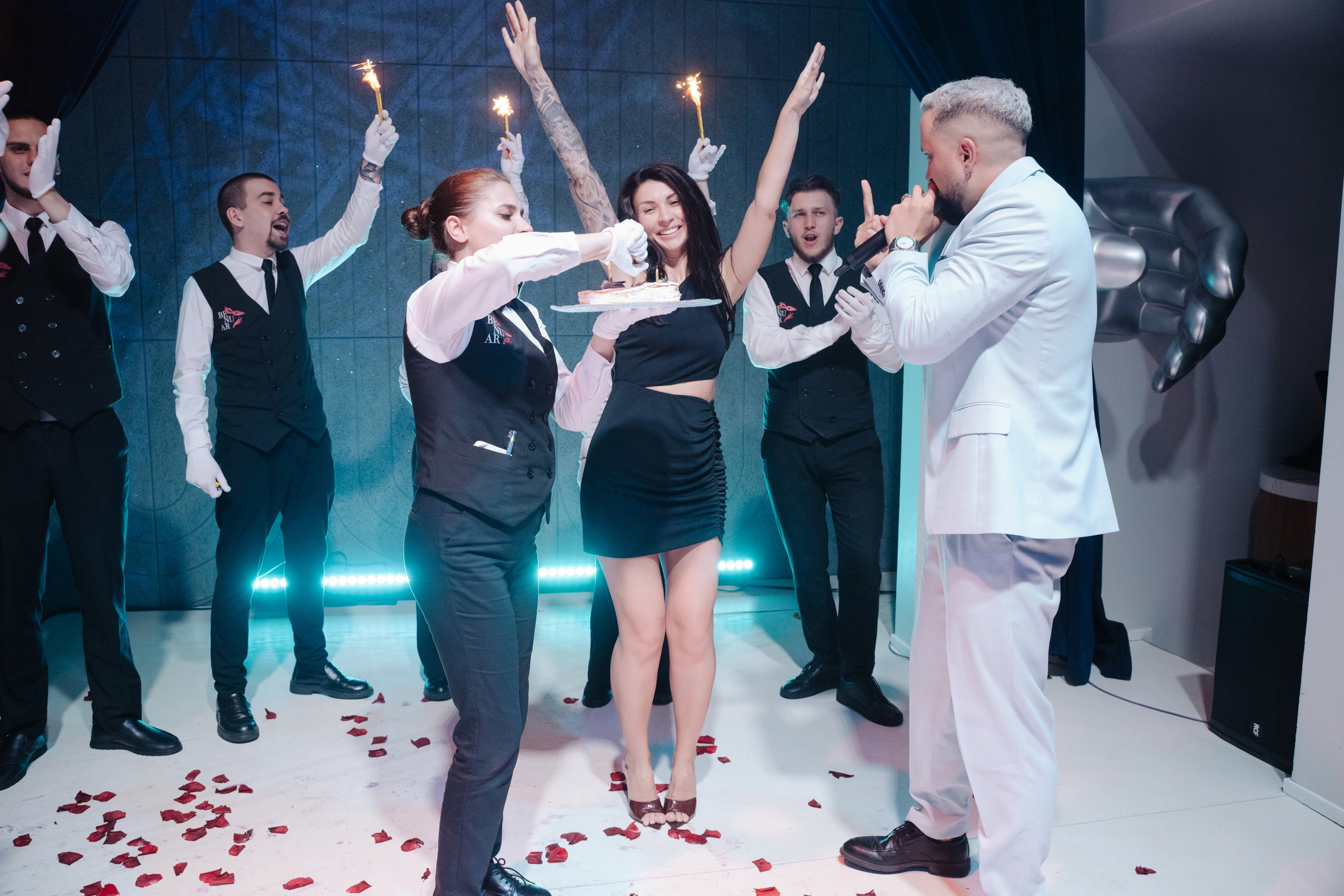 12 июля (пятница). BENUAR Restaurant