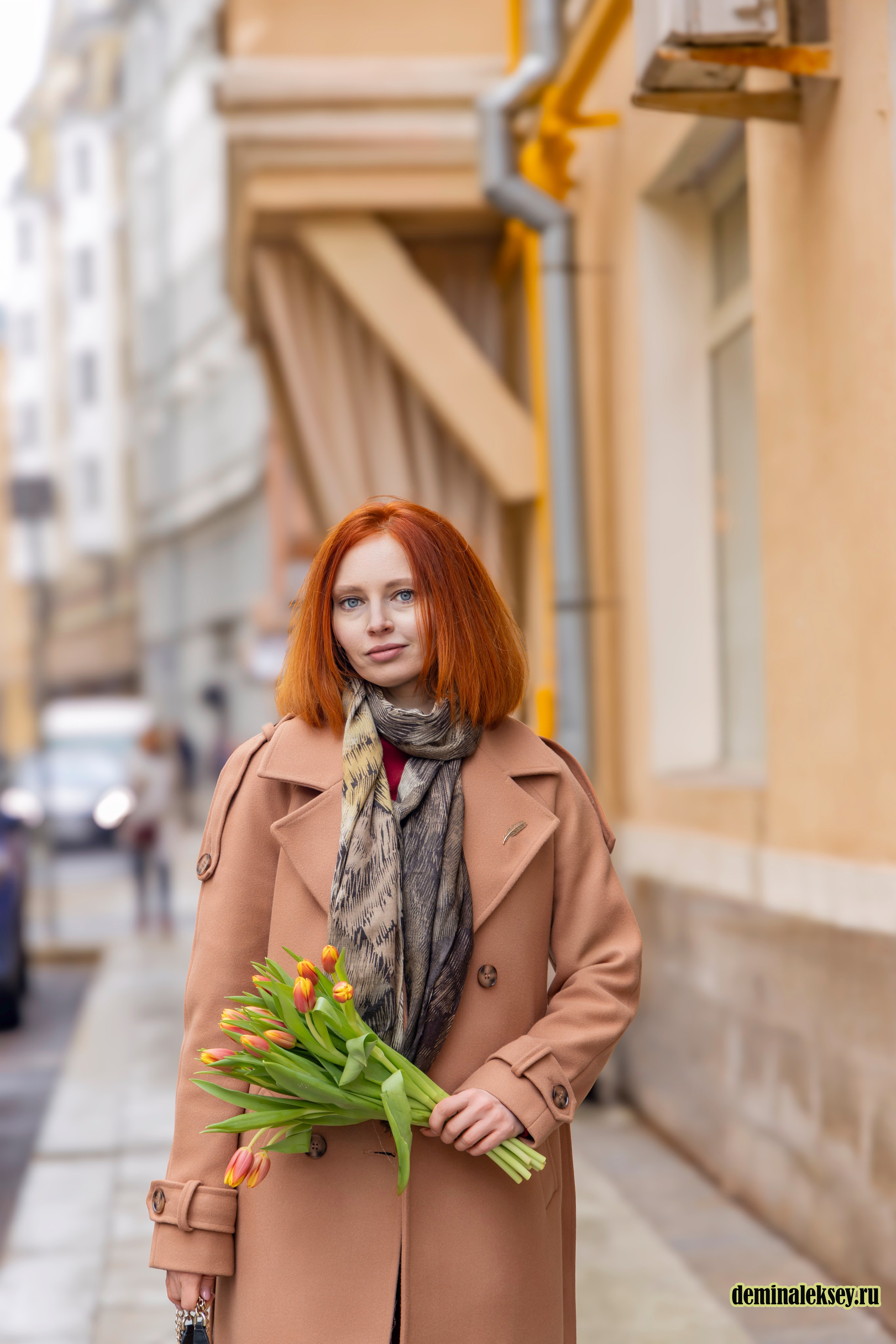 Весенняя фотопрогулка со Светланой на Патриарших прудах. Репортажный, семейный и студийный фотограф в Москве Демин Алексей