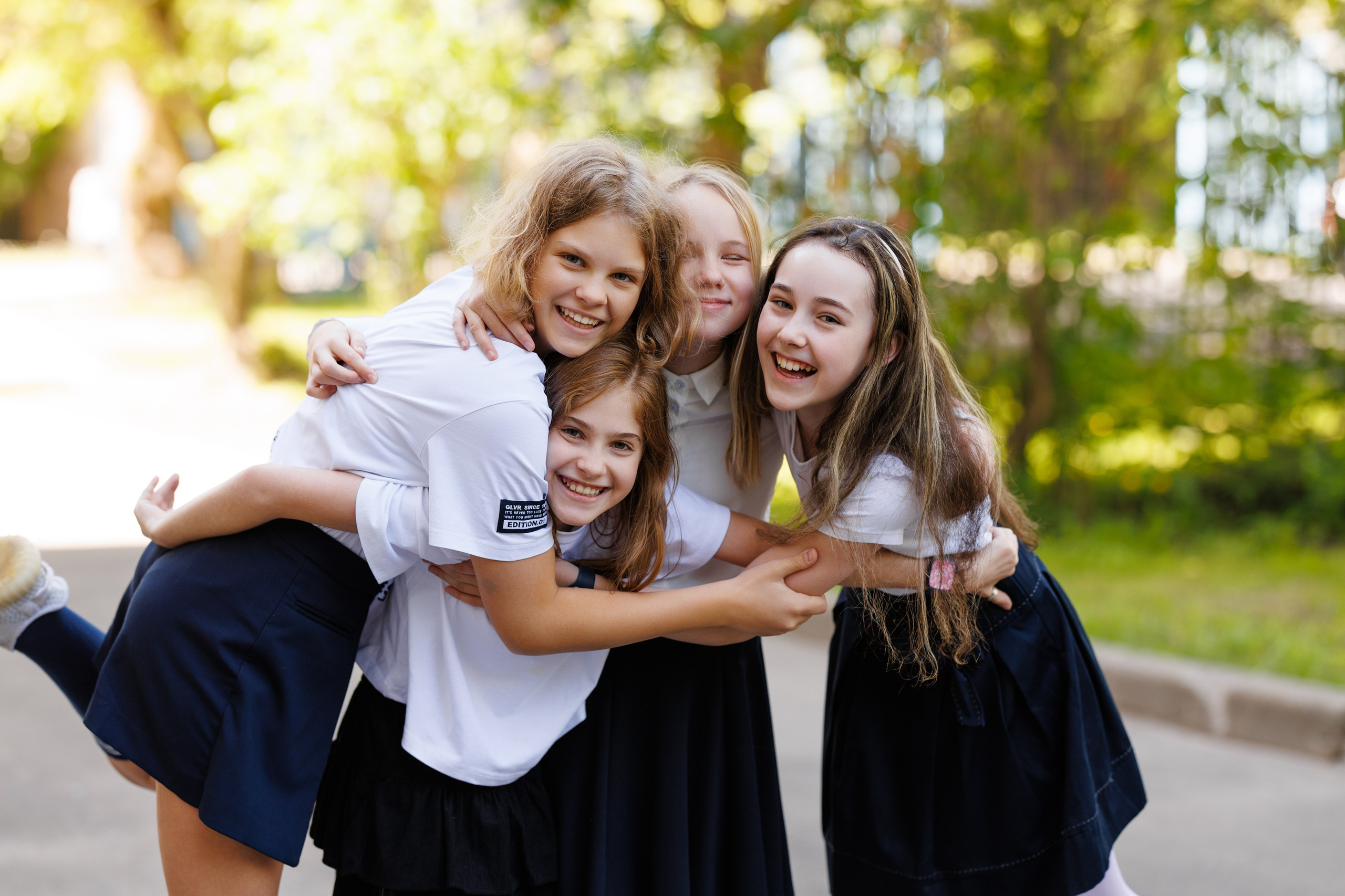 5 Н КУРЧАТОВСКАЯ ШКОЛА 2024. Выпускные альбомы в Москве FOTOVMESTE