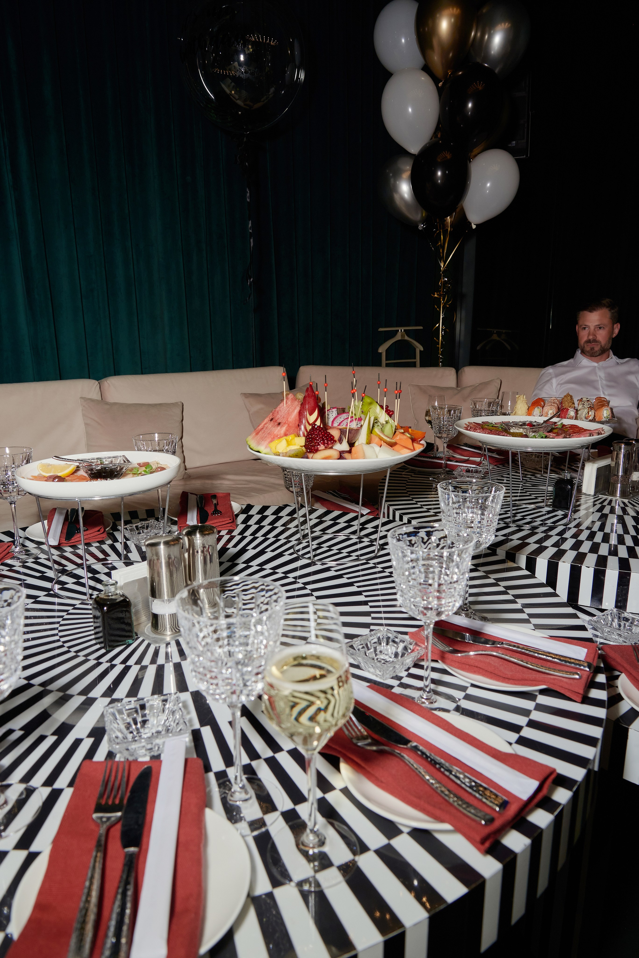 День рождения Светланы Пинигиной в караоке Divas. Наталия Дианова — фотограф для брендов и экспертов в Москве