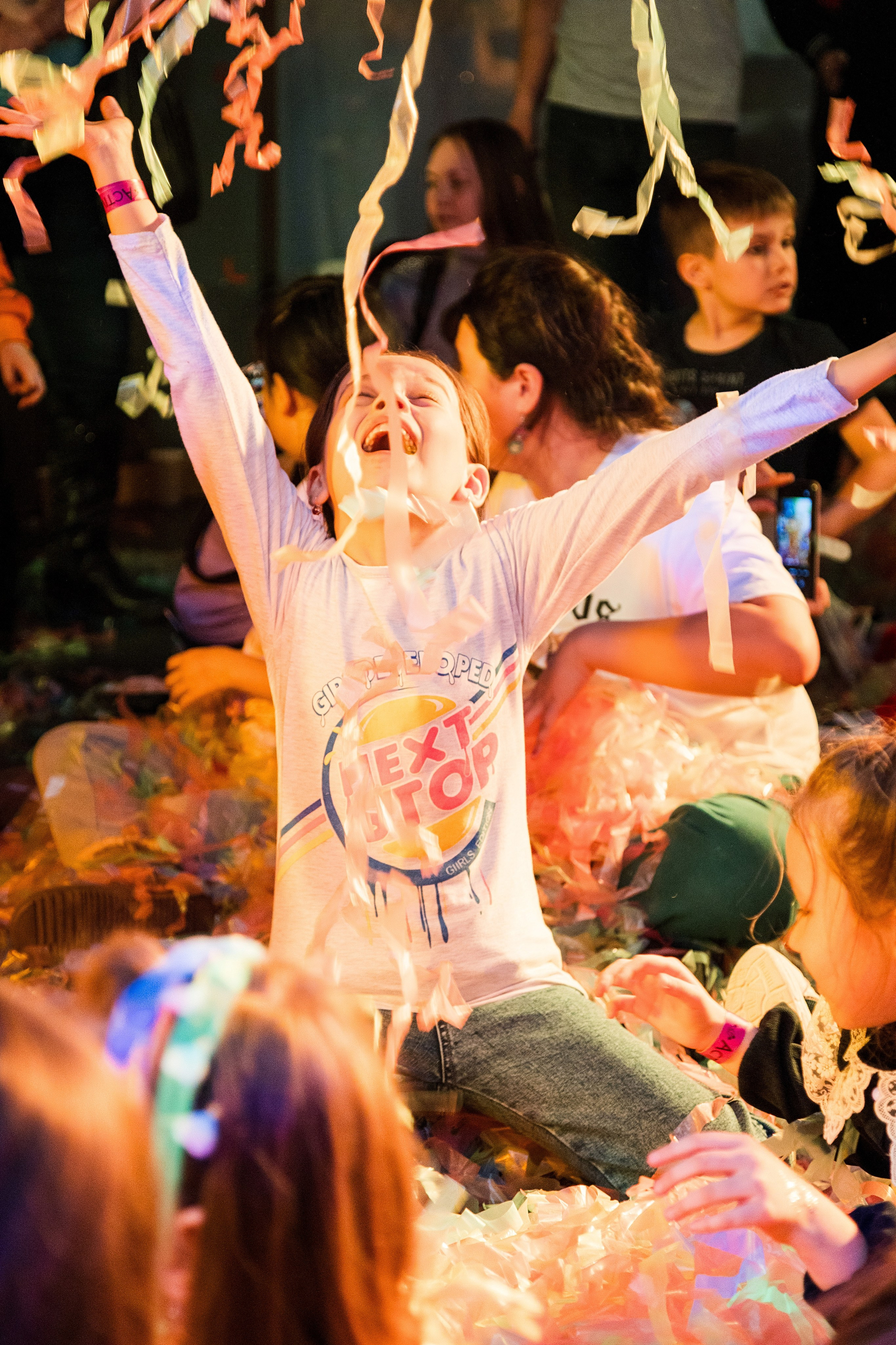 Арлекину 18 лет. Детский фотограф видеограф в Хабаровске Михаил Орлов