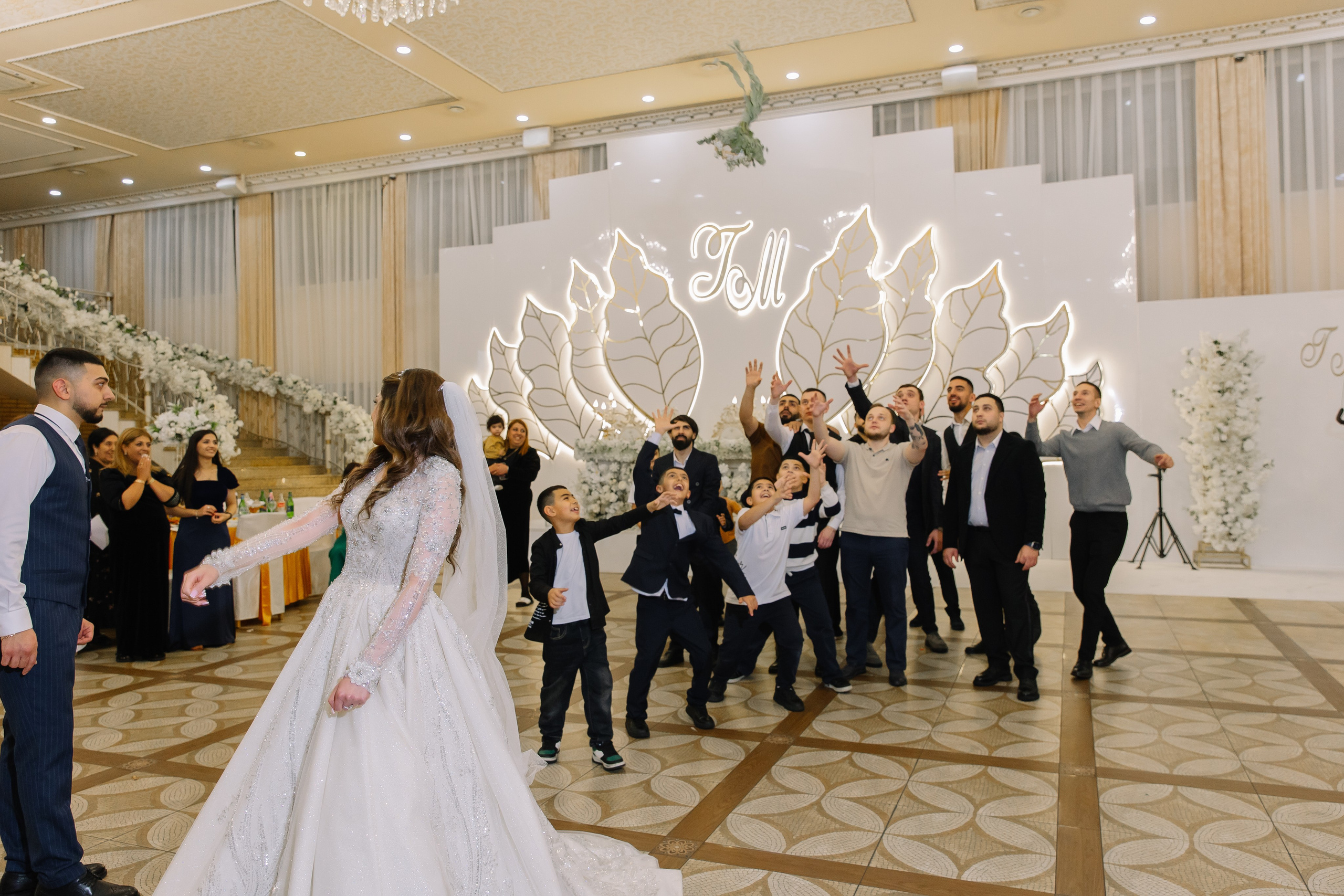 Свадьба Гиви & Маяна. Свадебный фотограф в Новосибирске Лидия Александровна