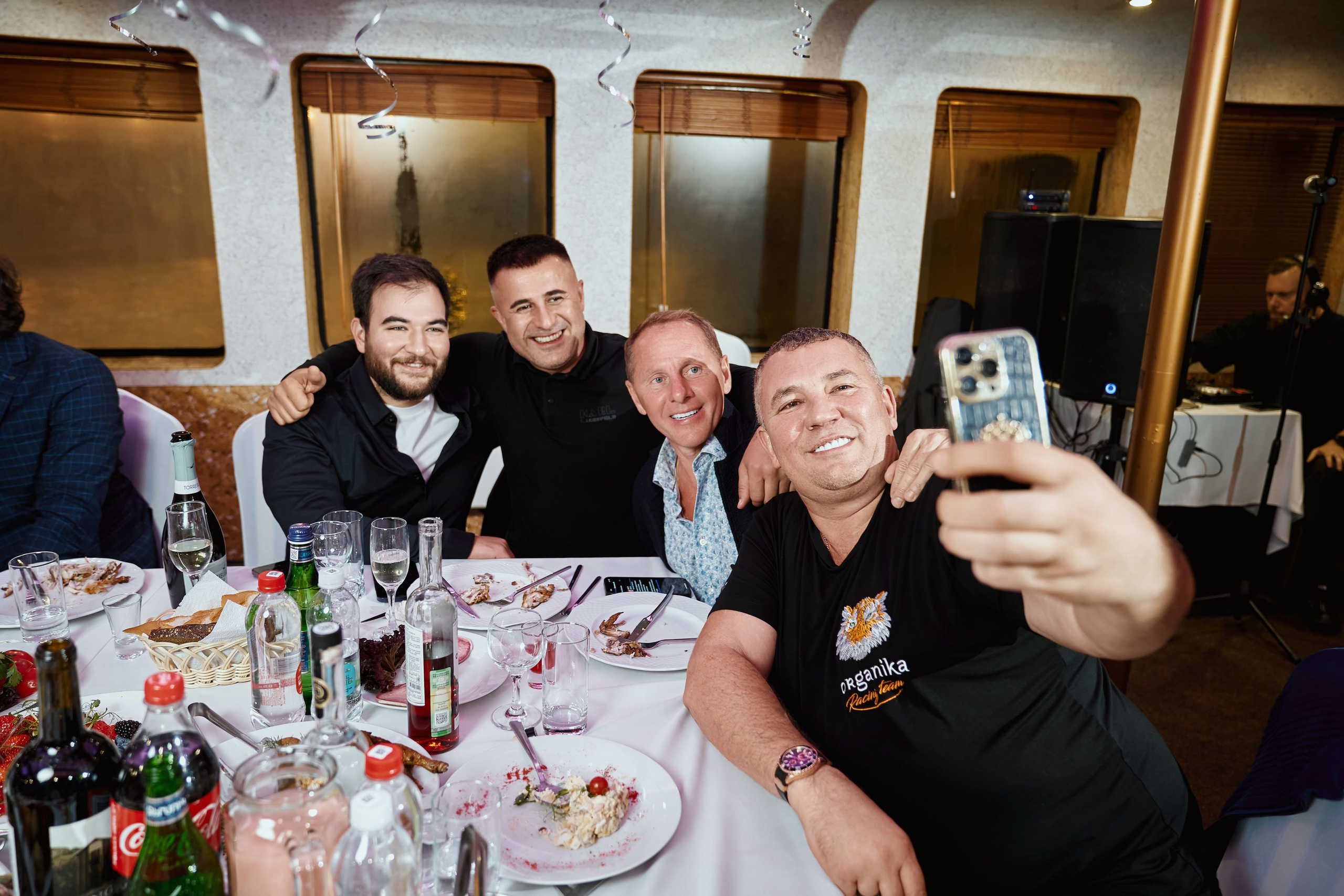 Фотограф на день рождение на теплоходе