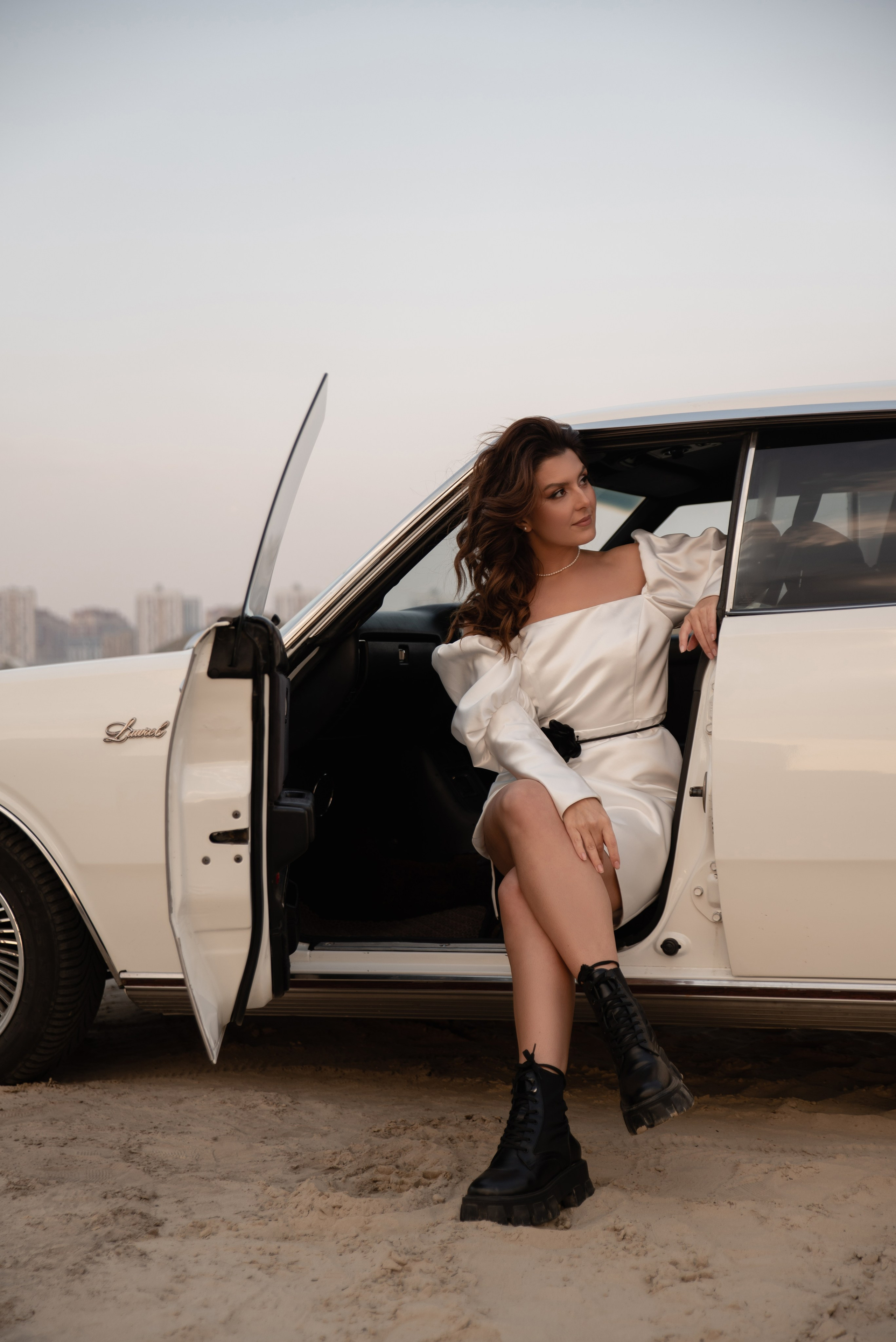 Алена и Женя, съемка с ретро машиной (съемка в рамках моего Воркшопа). Свадебный фотограф Тюмень Анастасия Битная