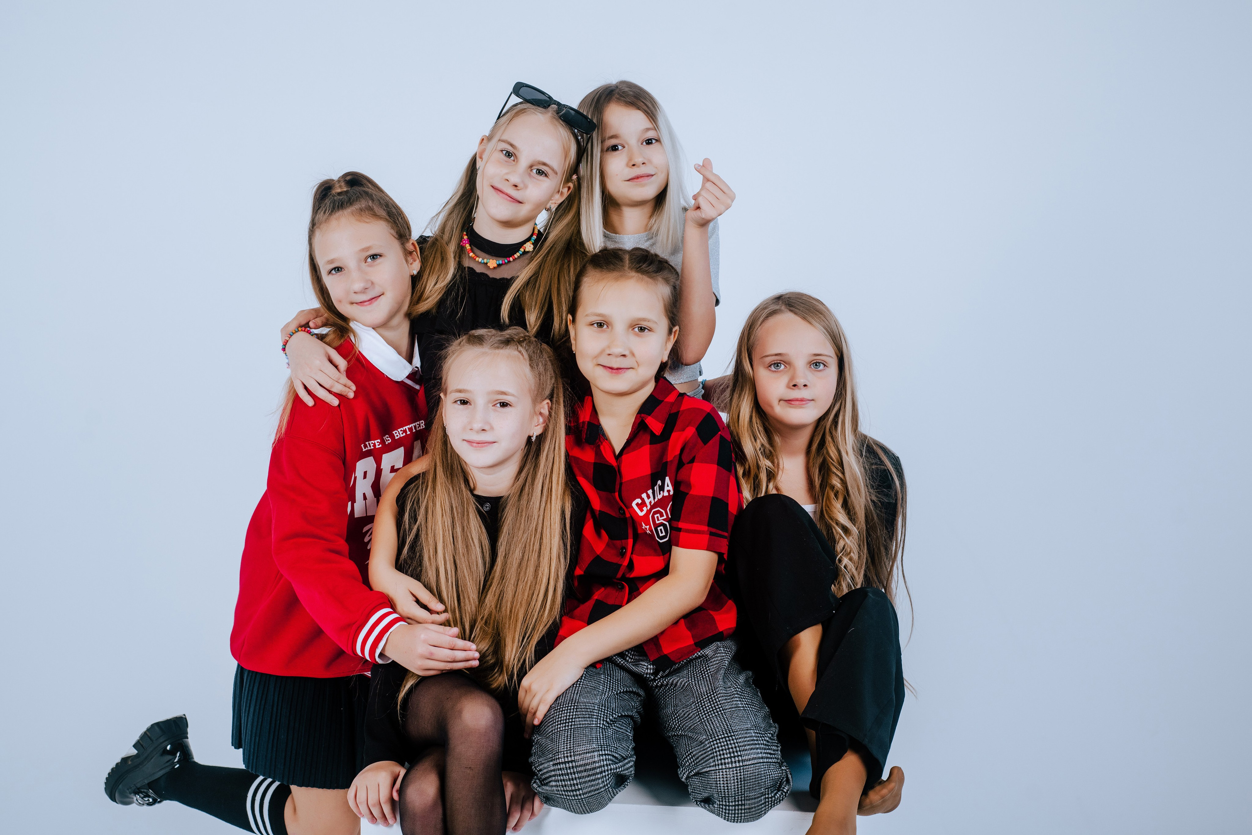 4Б — школа № 1. Фотограф Ярмишко Дарья. Выпускные фотокниги