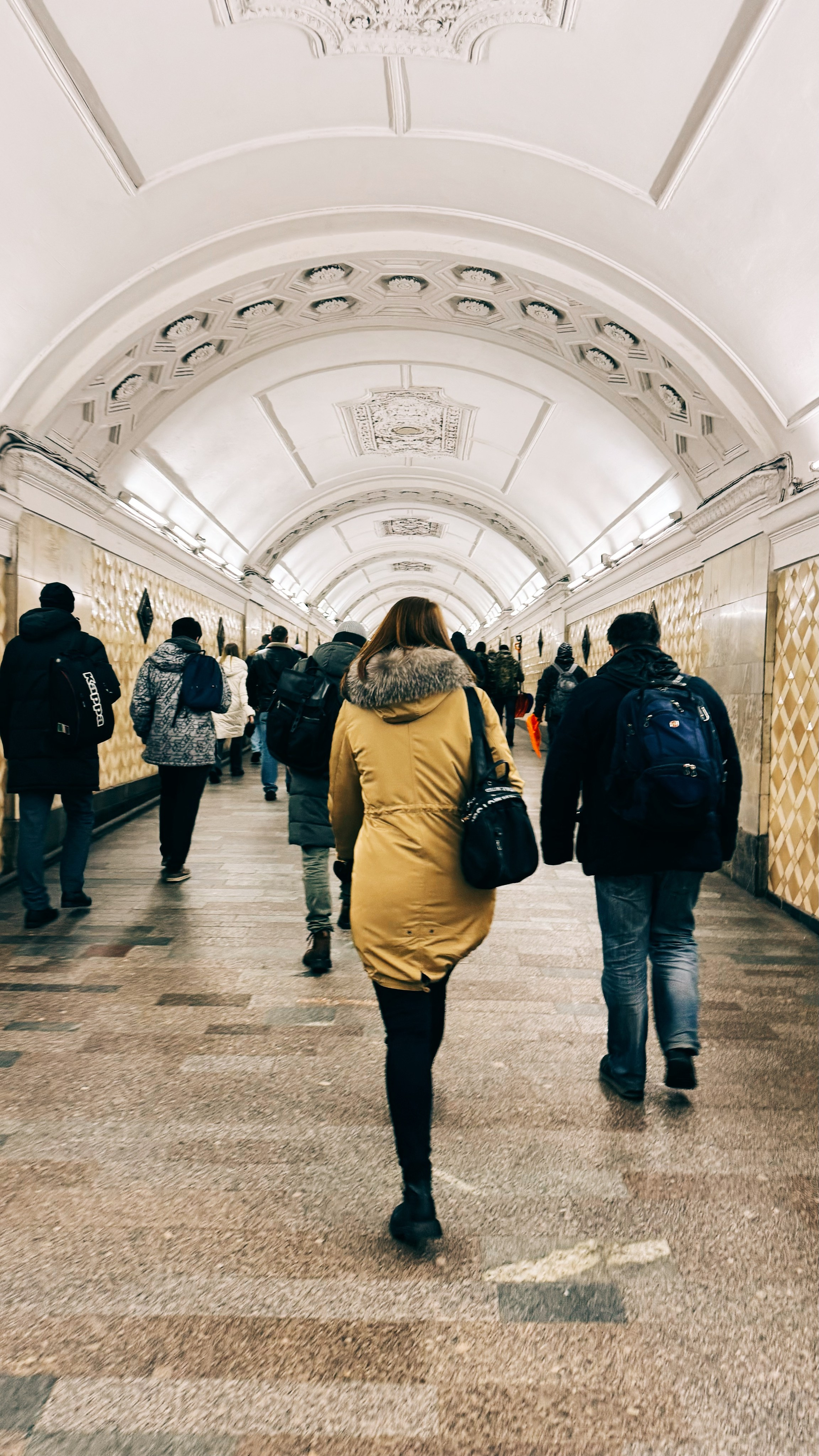 Мобилография. OLGA OLEYNIKOVA Пространство, люди, смыслы