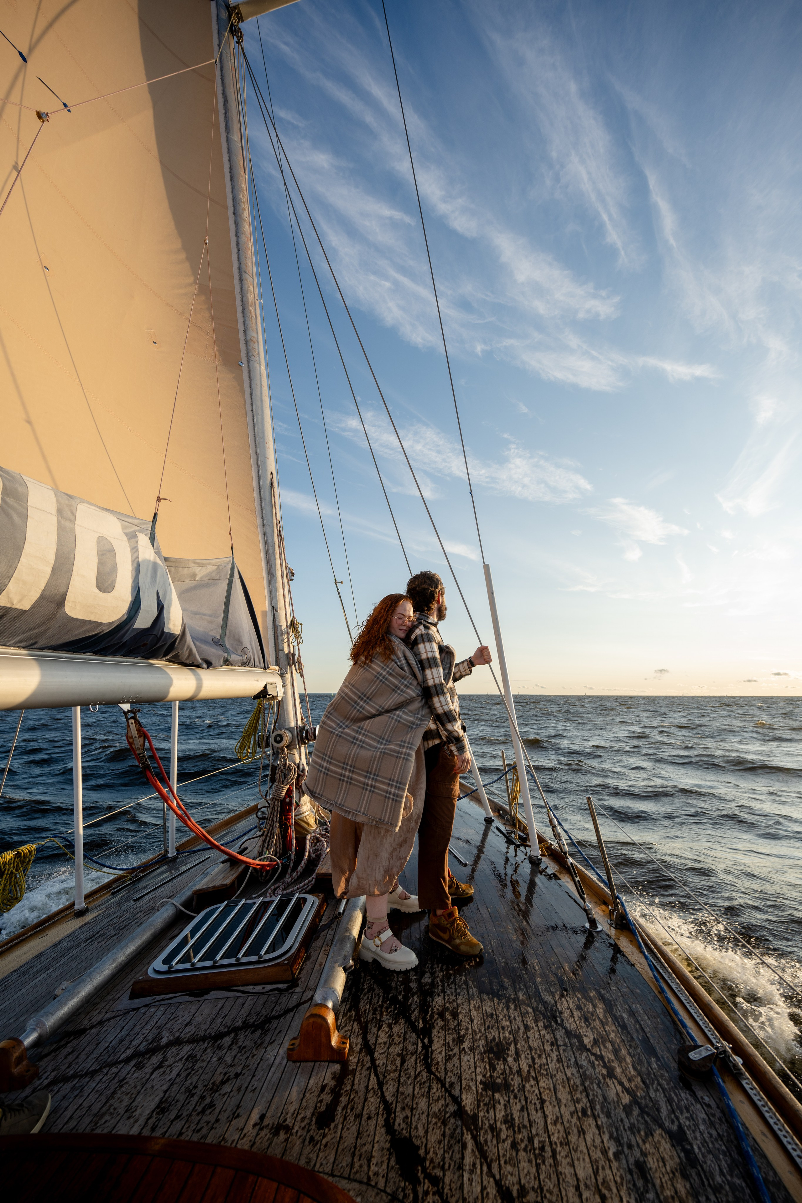 Даниил и Виктория. Яхта. Свадебный и семейный фотограф в СПб Валерия Фомичева