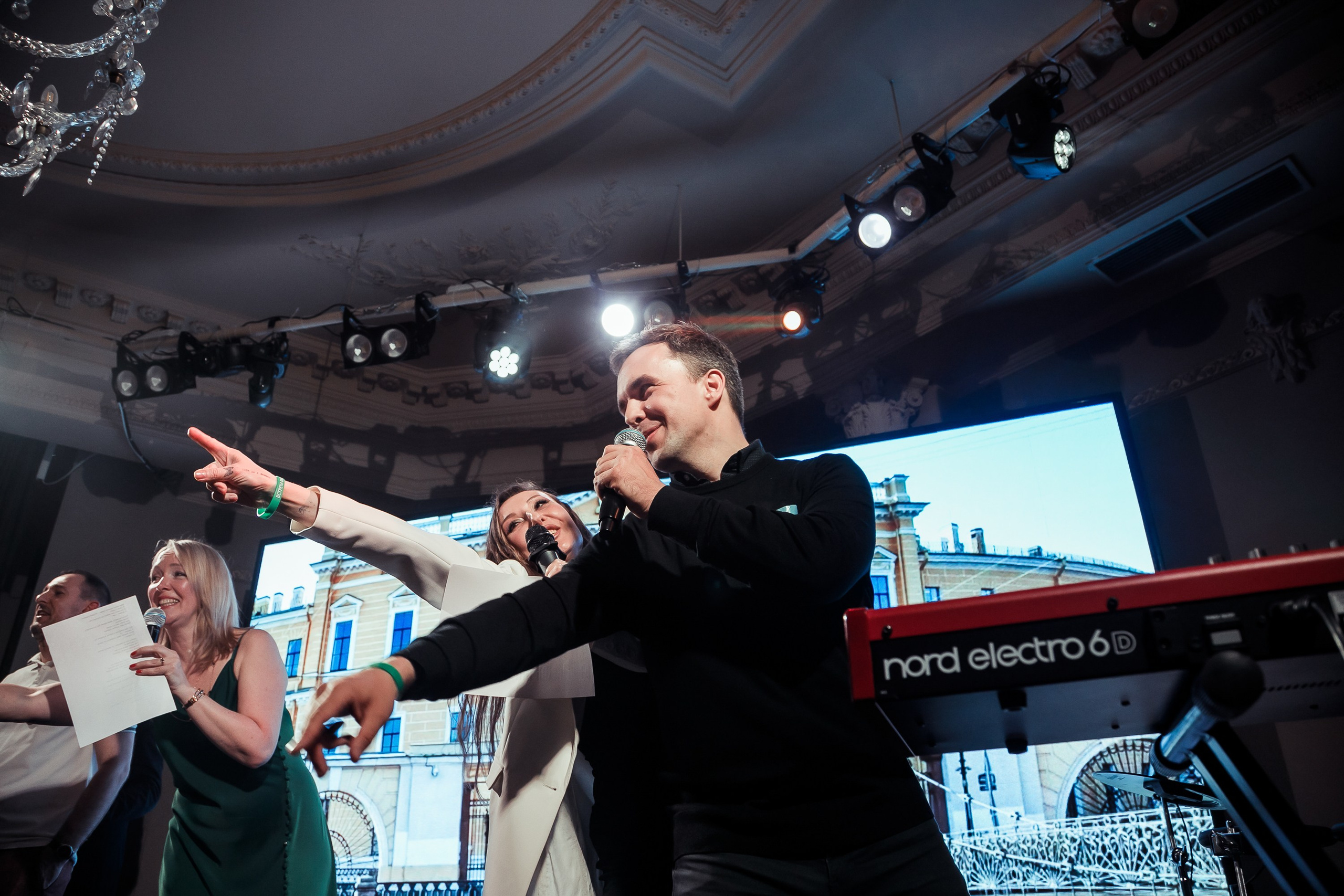 Встреча выпускников ФИНЭКа. Портретный фотограф Мария Шарко Санкт-Петербург и Москва