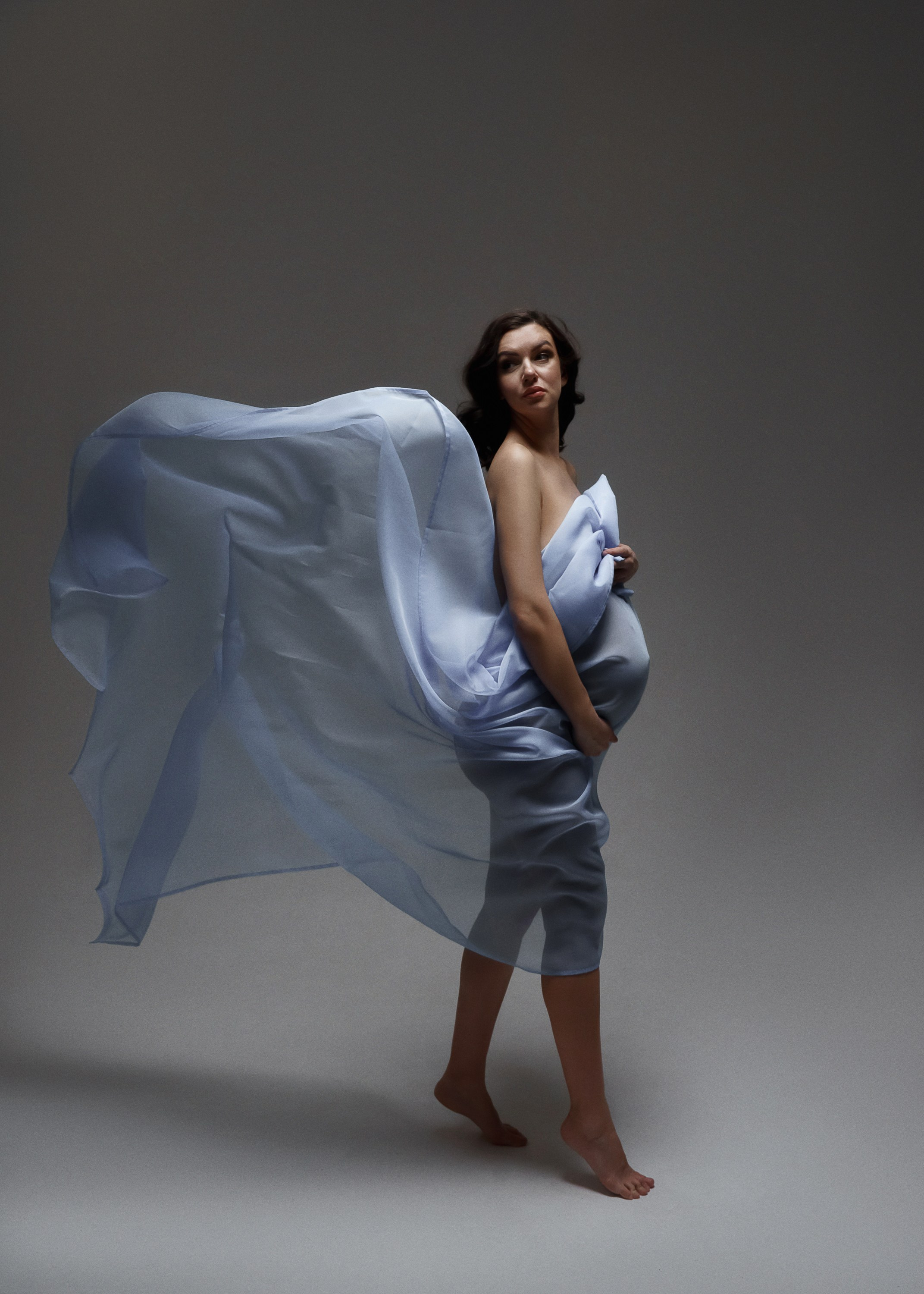 АЛЕКСАНДРА И ВЛАДИМИР. Женский портрет