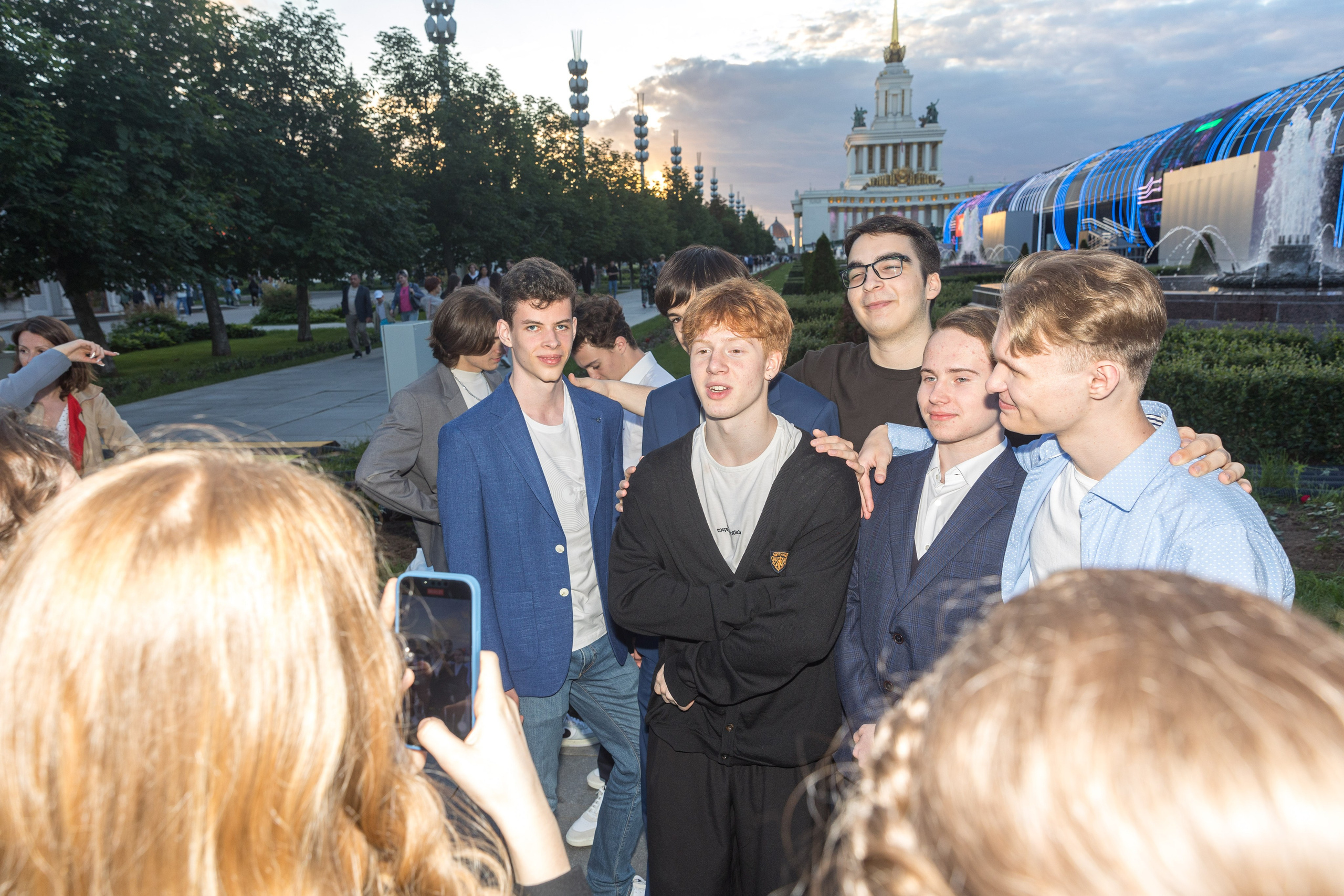 Прогулка перед выпускным. ВДНХ. Школьный фотограф в Москве Семенова Ирина