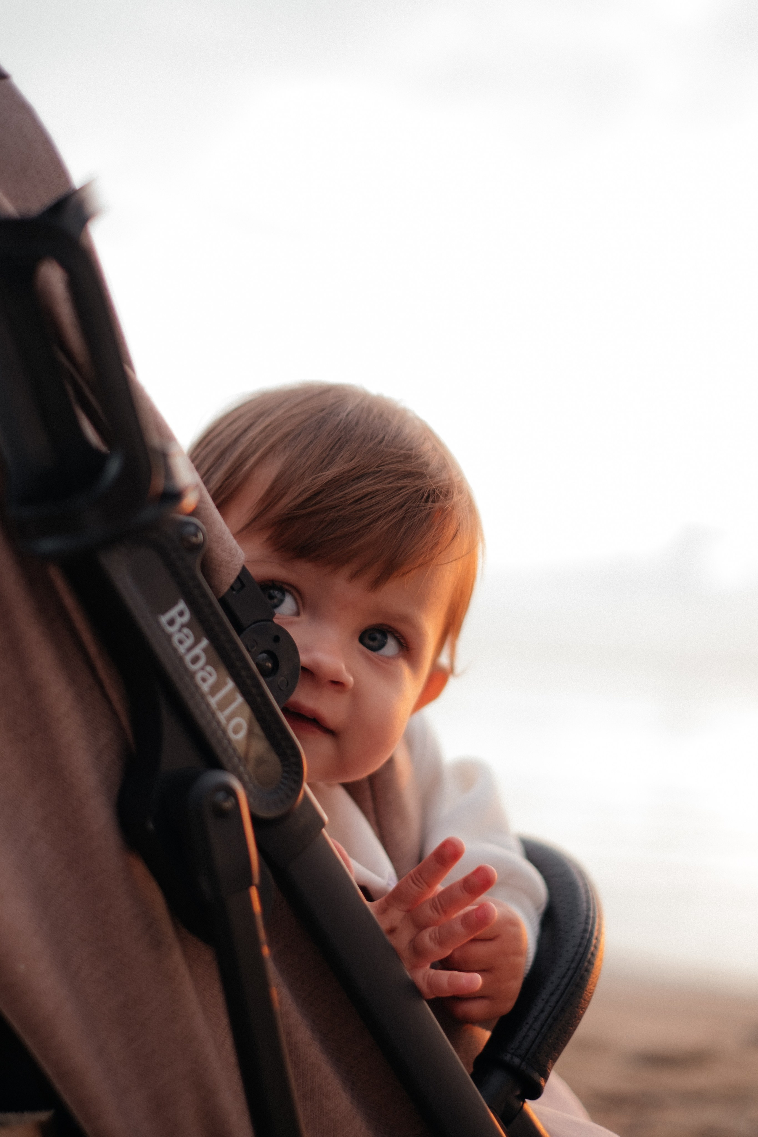 Алина, Ярослав и Тая на берегу. Фотограф в Новосибирске Диана Ильиных