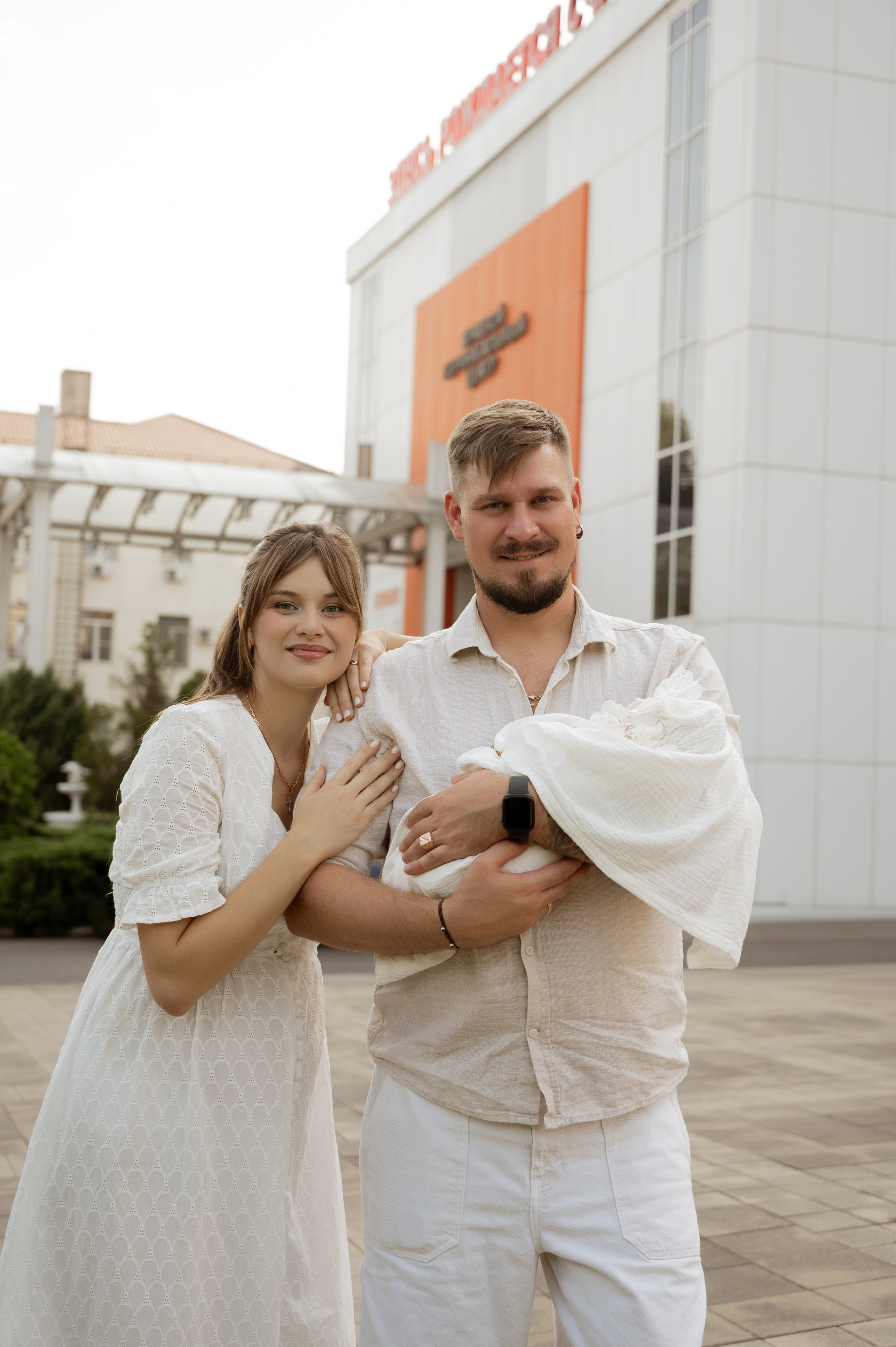 Выписка из роддома. Свадебный и семейный фотограф в Краснодаре Алина Мельник