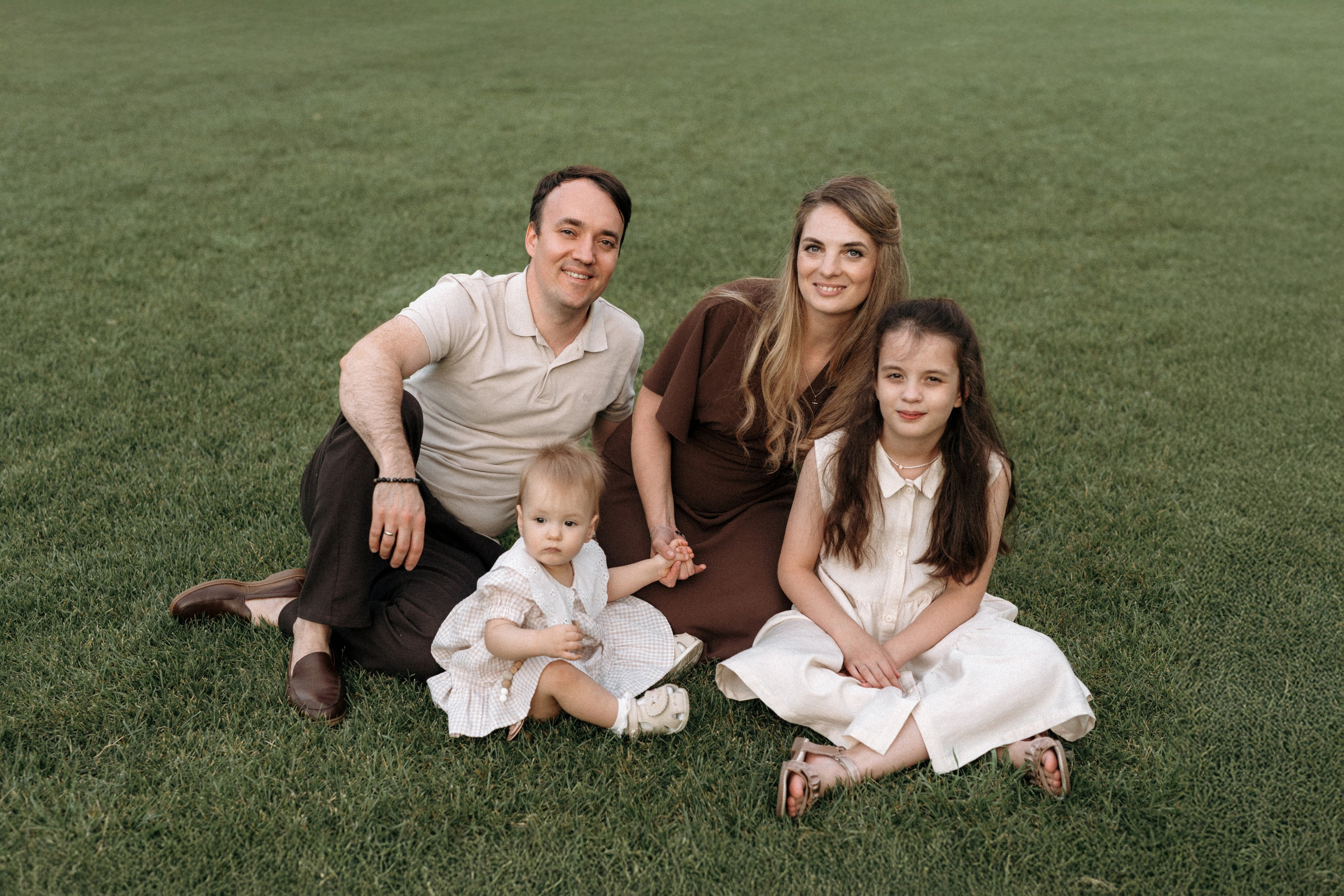 Семейная фотосессия на берегу реки для Миши, Тани, Сони и Таи. Свадебный фотограф в Тамбове Павел Четвертков