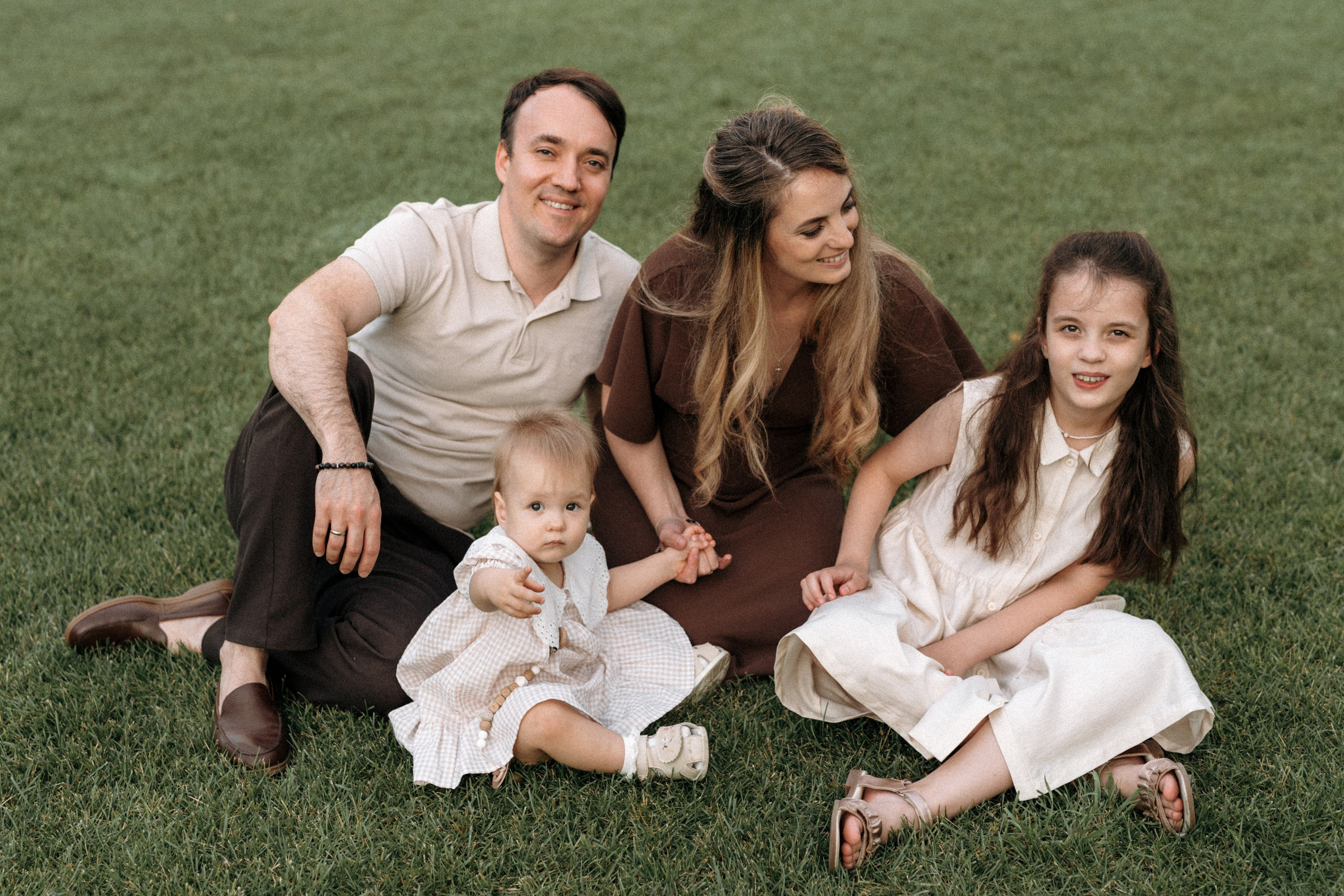 Семейная фотосессия на берегу реки для Миши, Тани, Сони и Таи. Свадебный фотограф в Тамбове Павел Четвертков