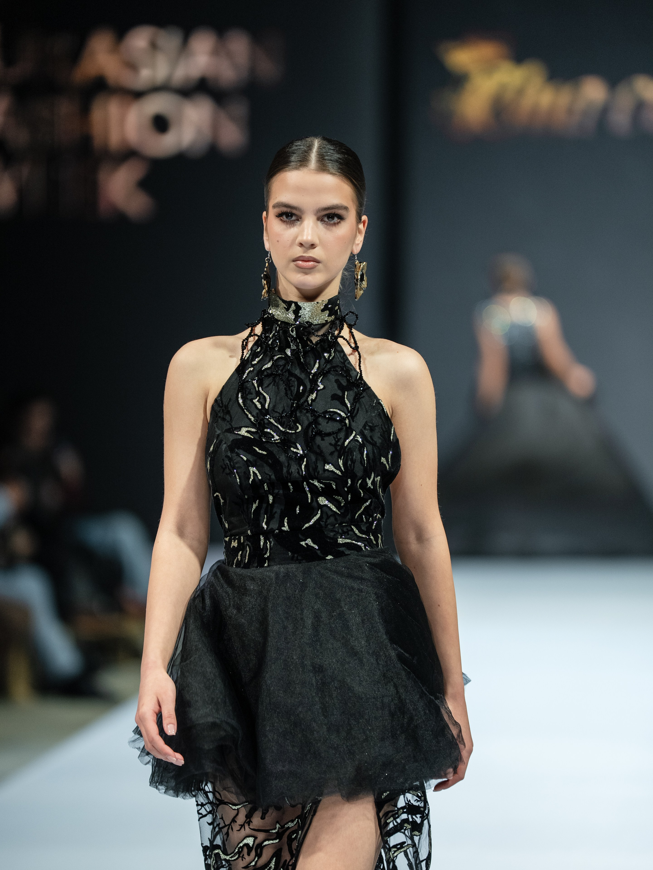 EURASIAN FASHION WEEK Rina Collection. Сайт Алматинского НЮ АРТ, будуар и фэшн фотографа Дениса Карпенко