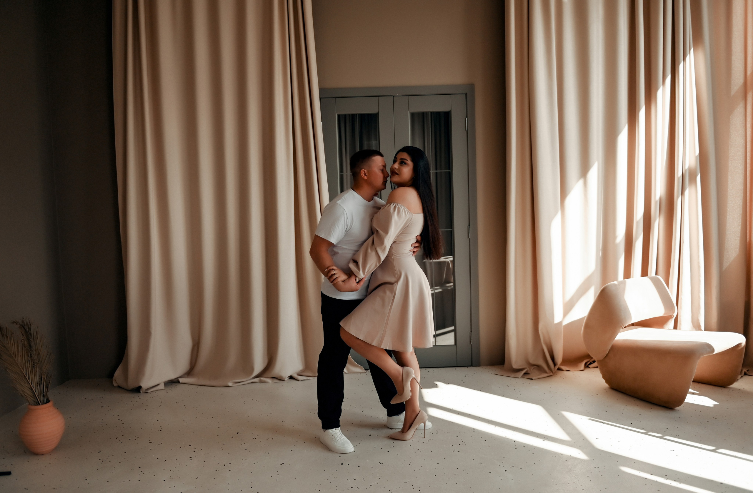 Love story. Свадебный, семейный, детский, контент фотограф в Омске Максим Ильин