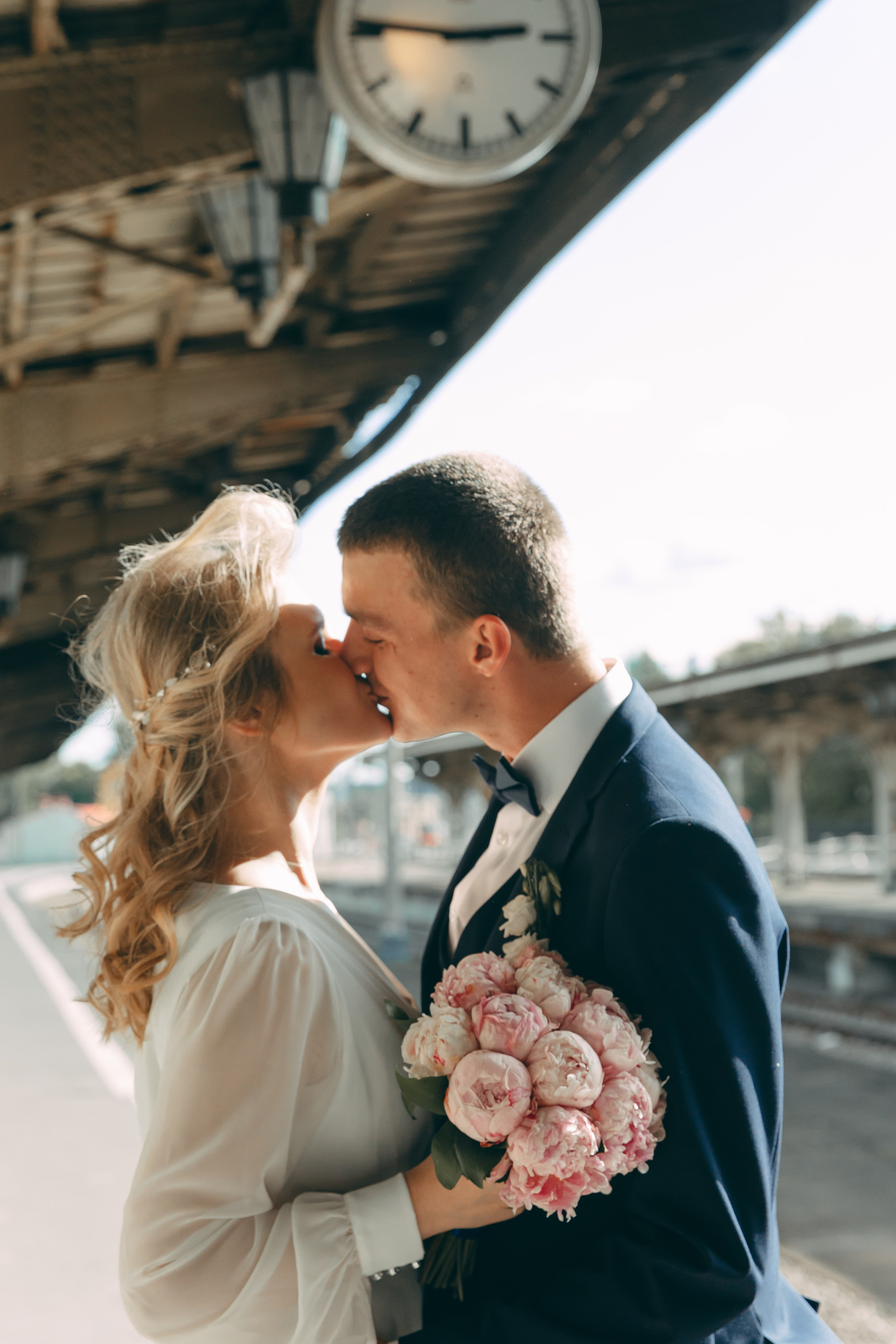 Надя и Валера, ЗАГС Доблести и Витебский вокзал. Семейный фотограф в Санкт-Петербурге Алиса Мохова