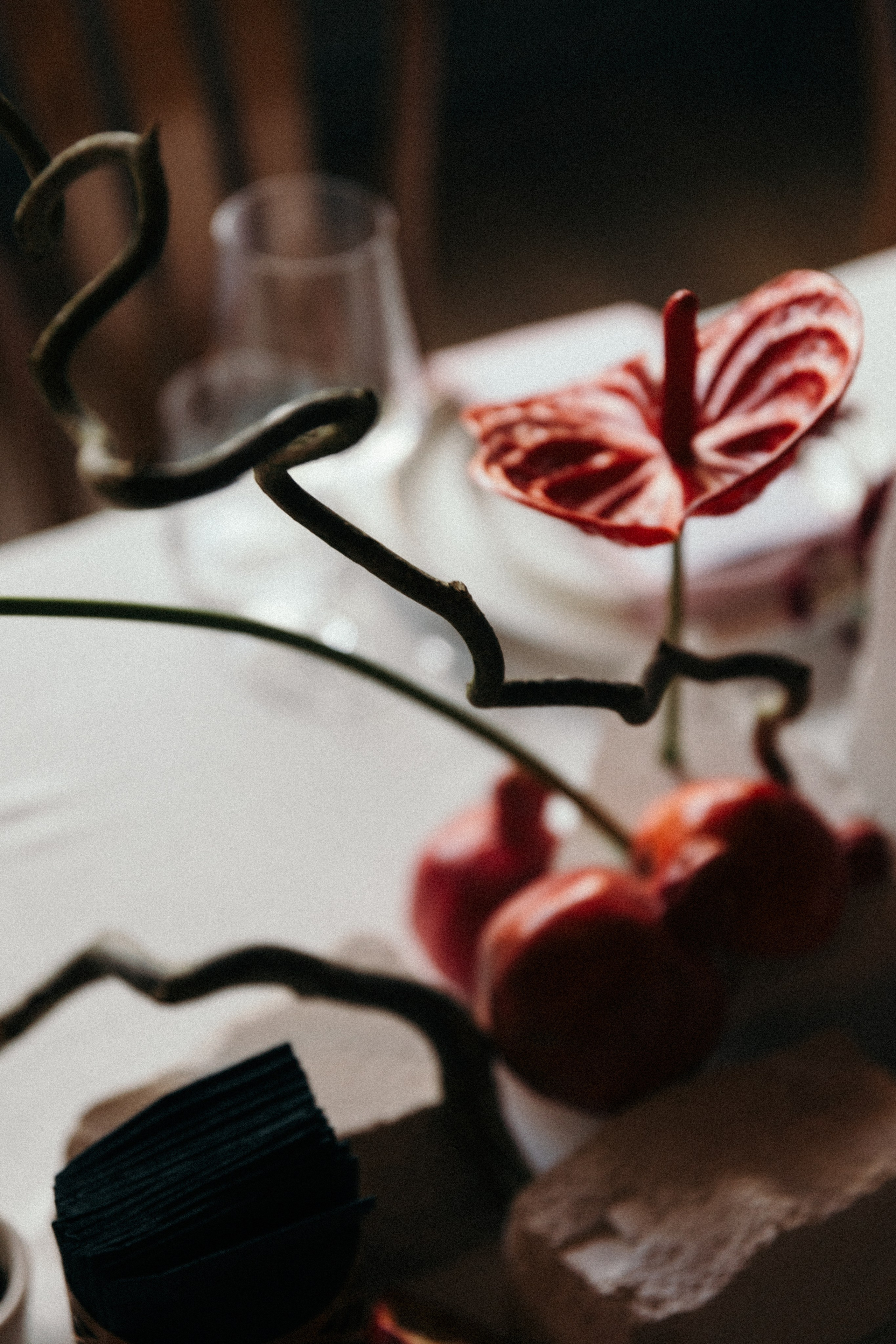 Свадьба в Питере. HELD BY LOVE. Фотограф в Астрахани Радмир Баймухамедов