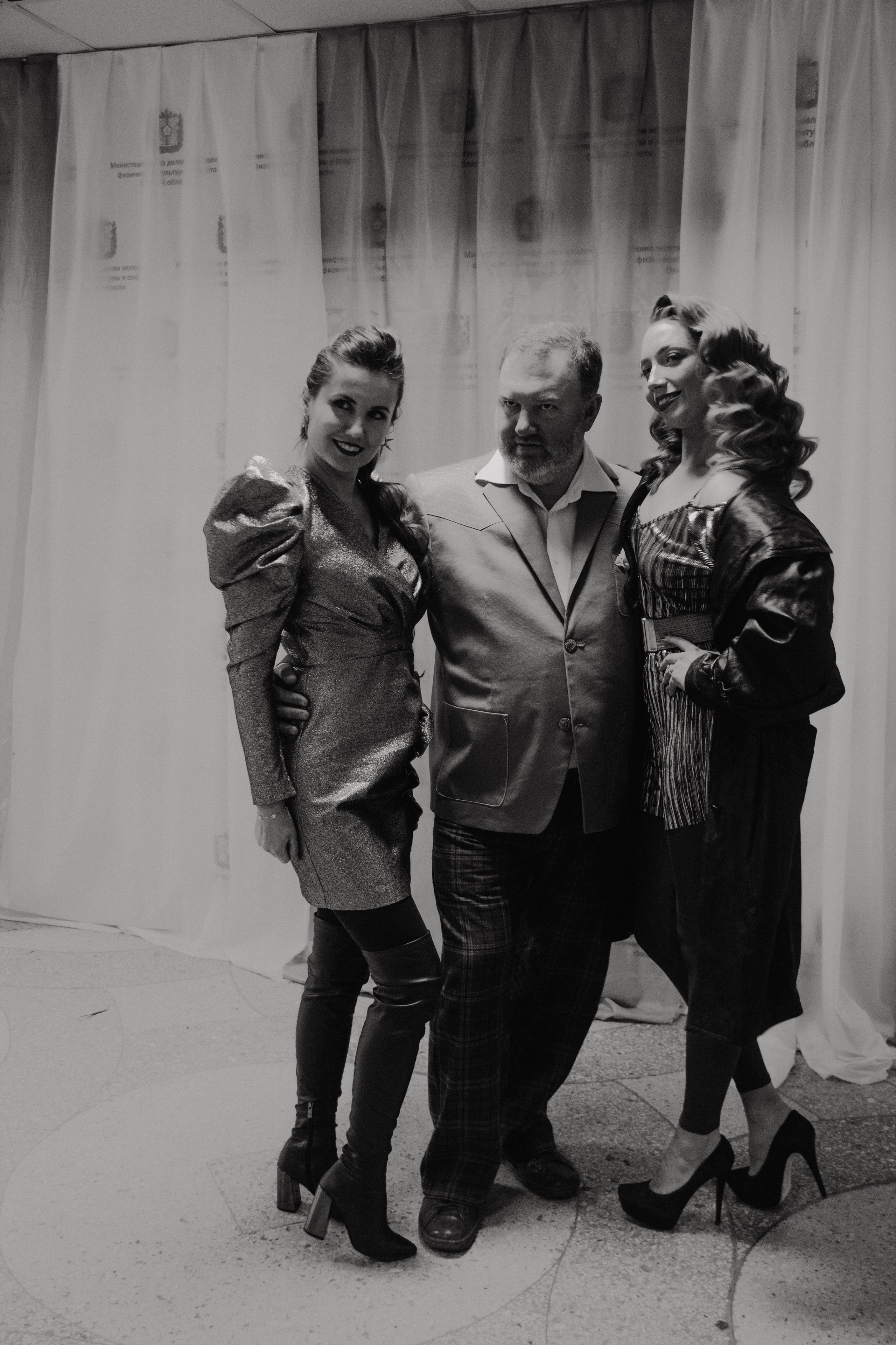 Гузель & Алексей свадьба в стиле 90х. Фотограф и видеограф в Омск/Москва Сащенко Лера