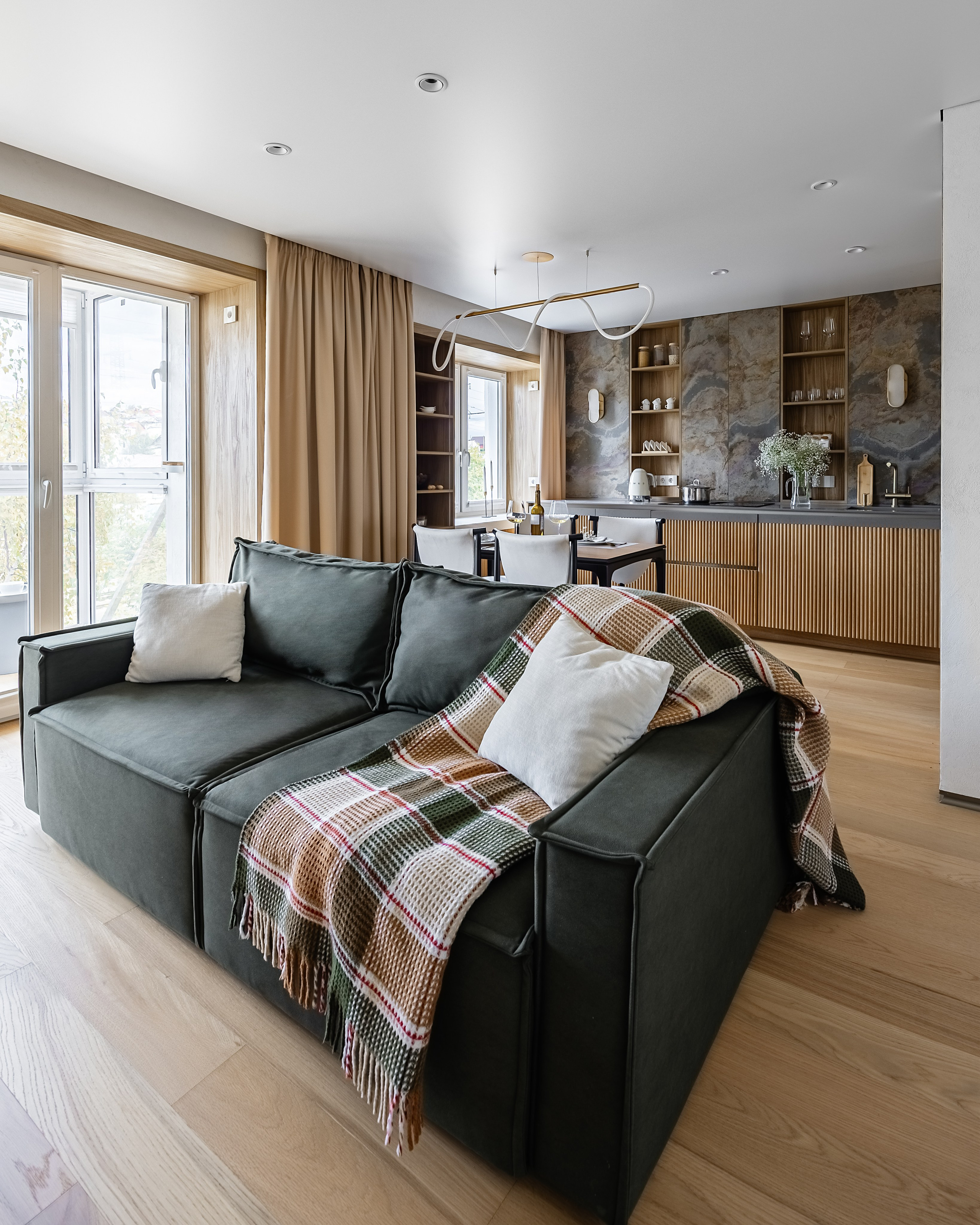 Гагарина. Фотограф и видеограф в Улан-Удэ: Аюна Габагуева и Артём Шаханов