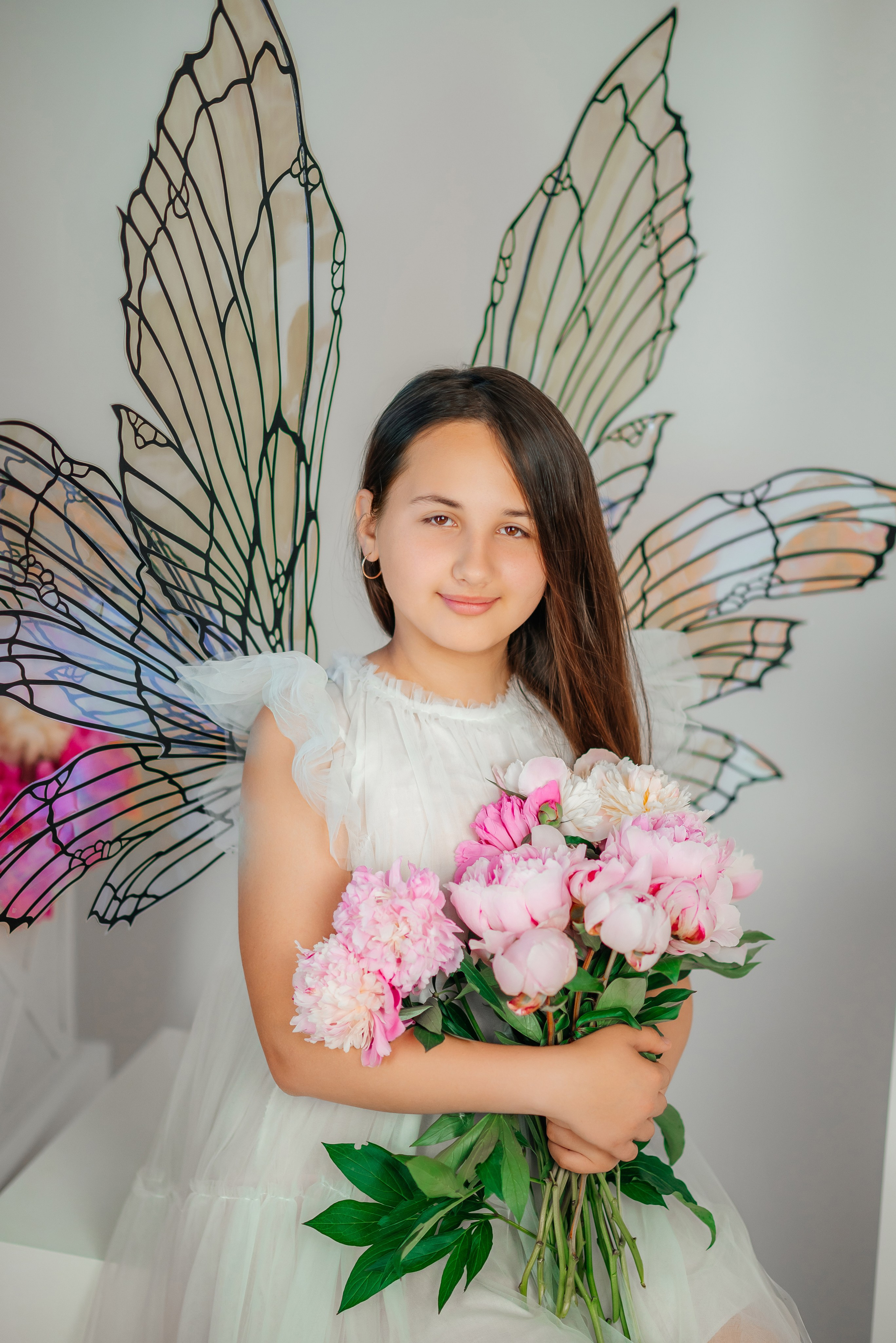 Семья в пионах. Семейный фотограф в Краснодаре